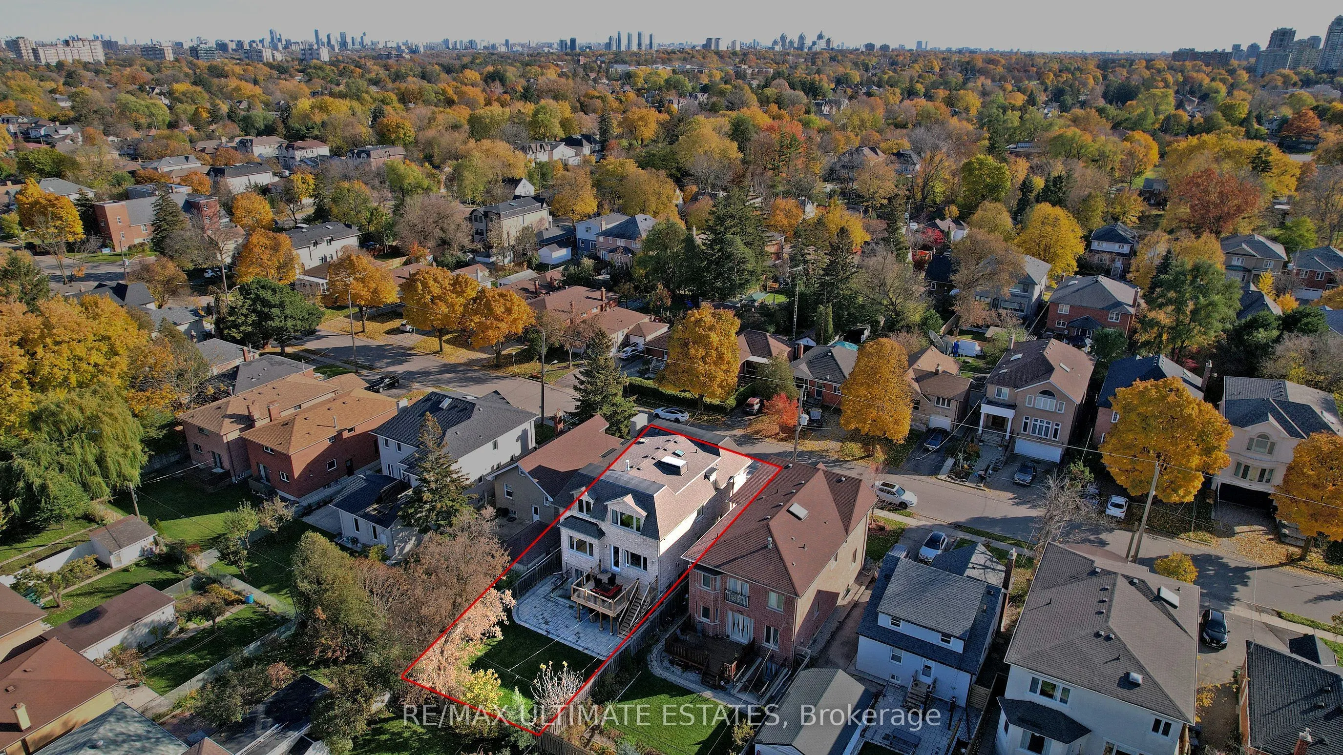 26 Madawaska Avenue