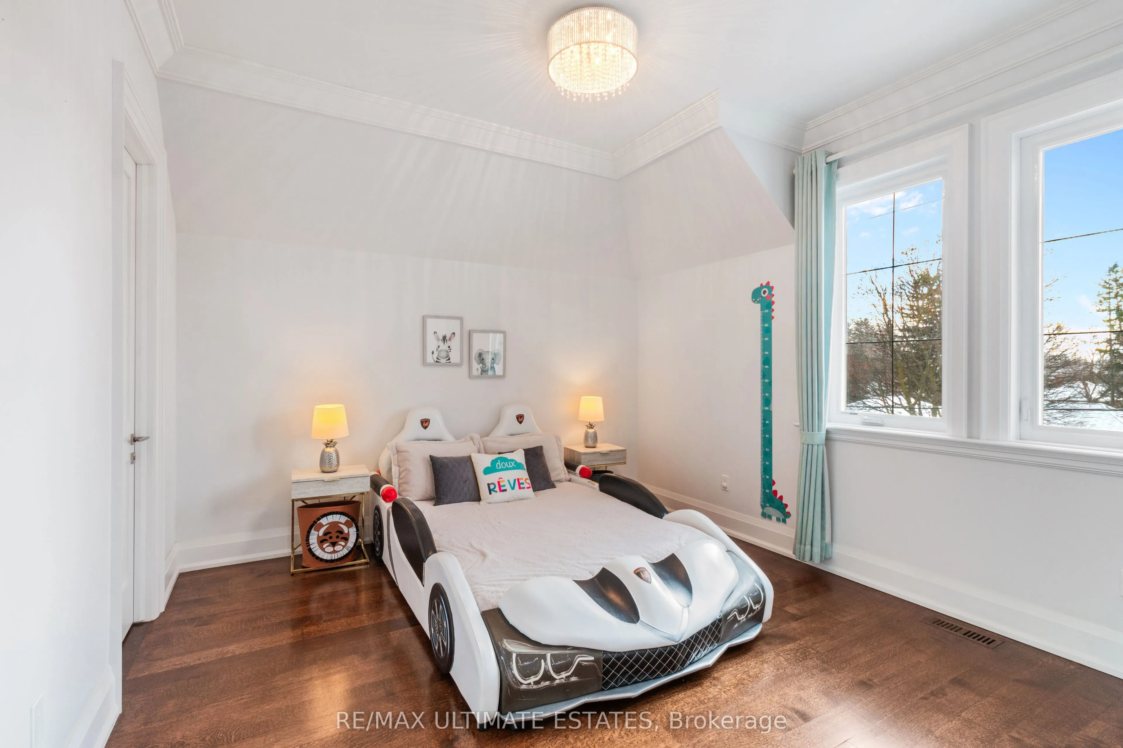 26 Madawaska Avenue