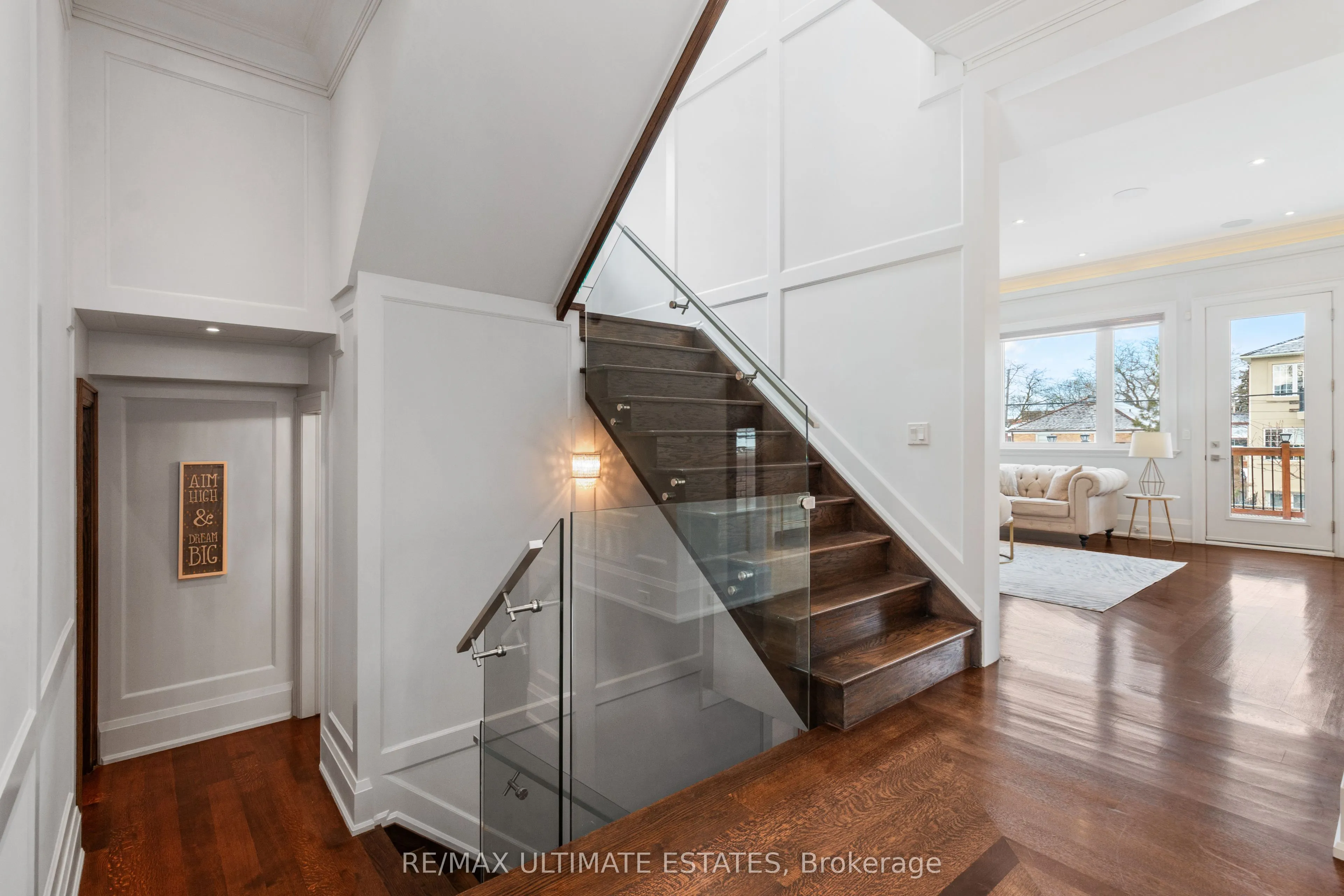26 Madawaska Avenue