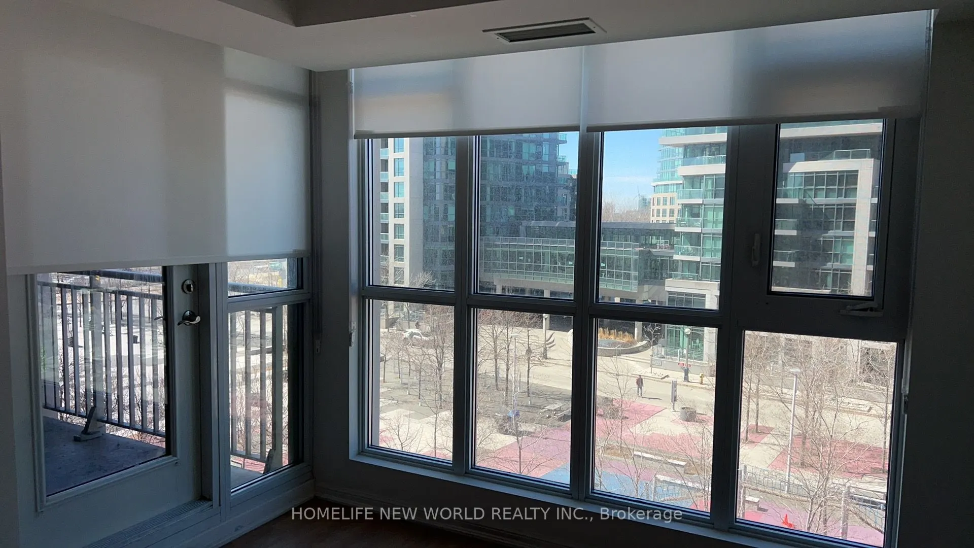 35 Bastion Street, #711