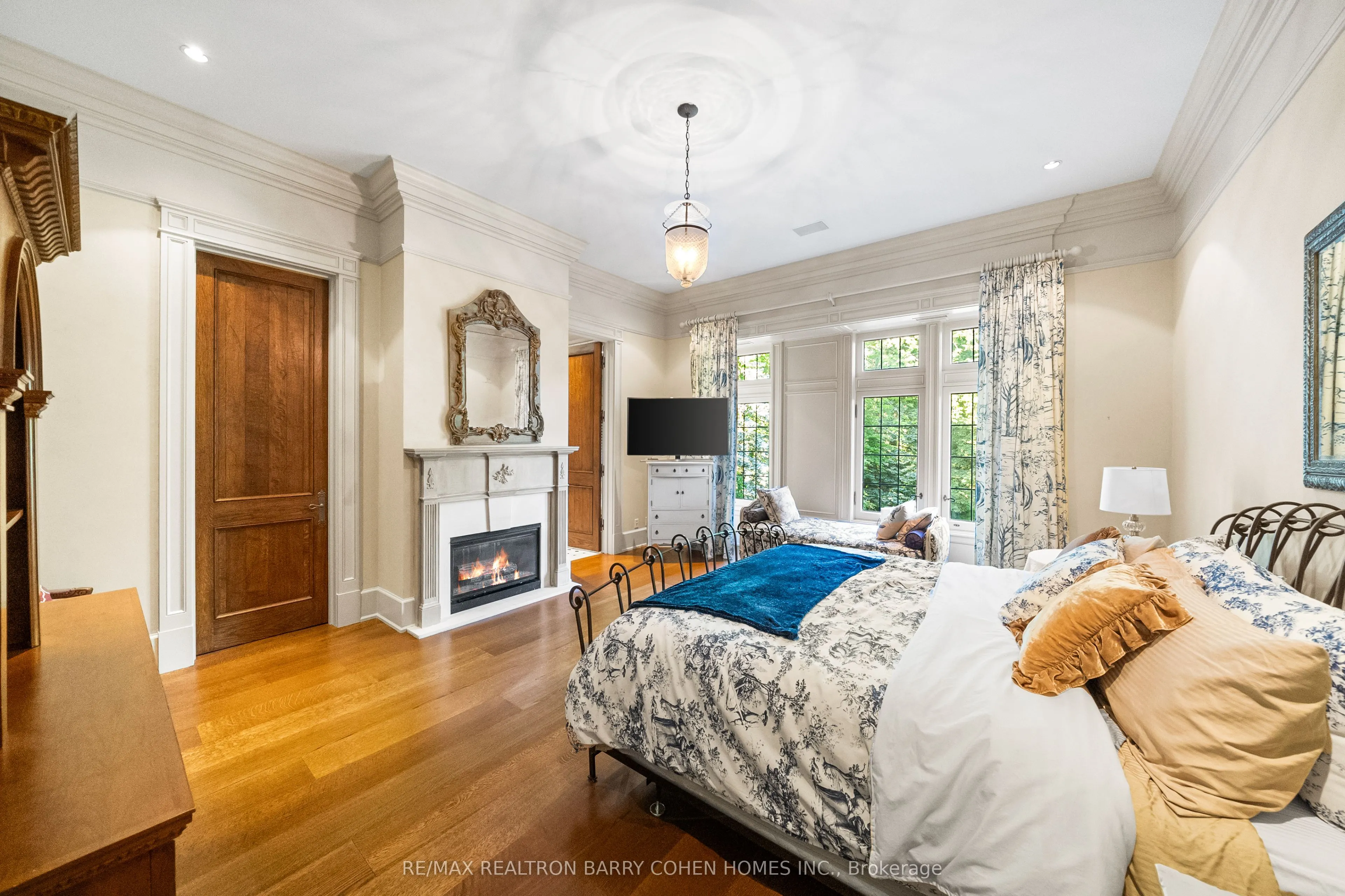 85 The Bridle Path