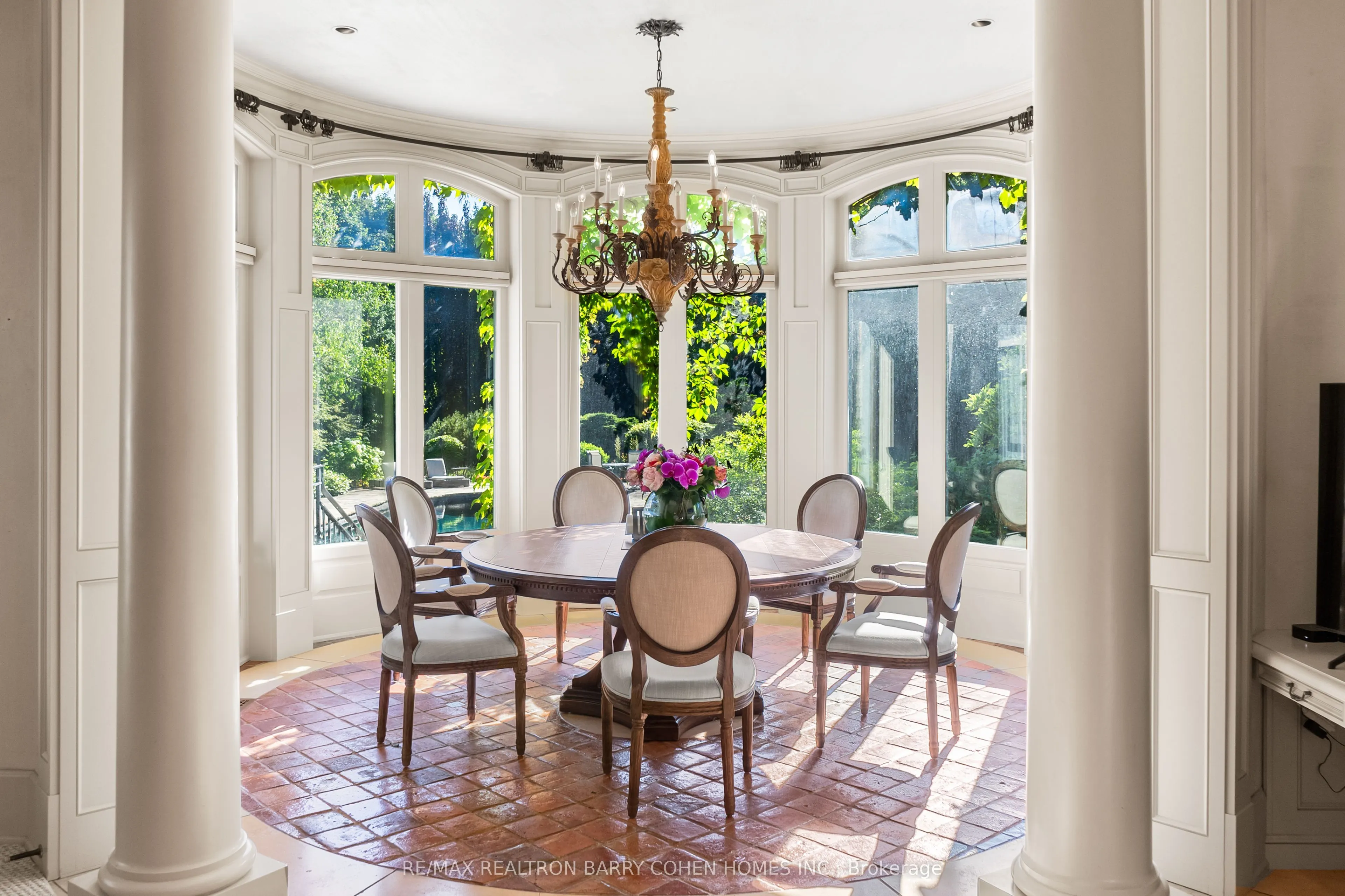 85 The Bridle Path