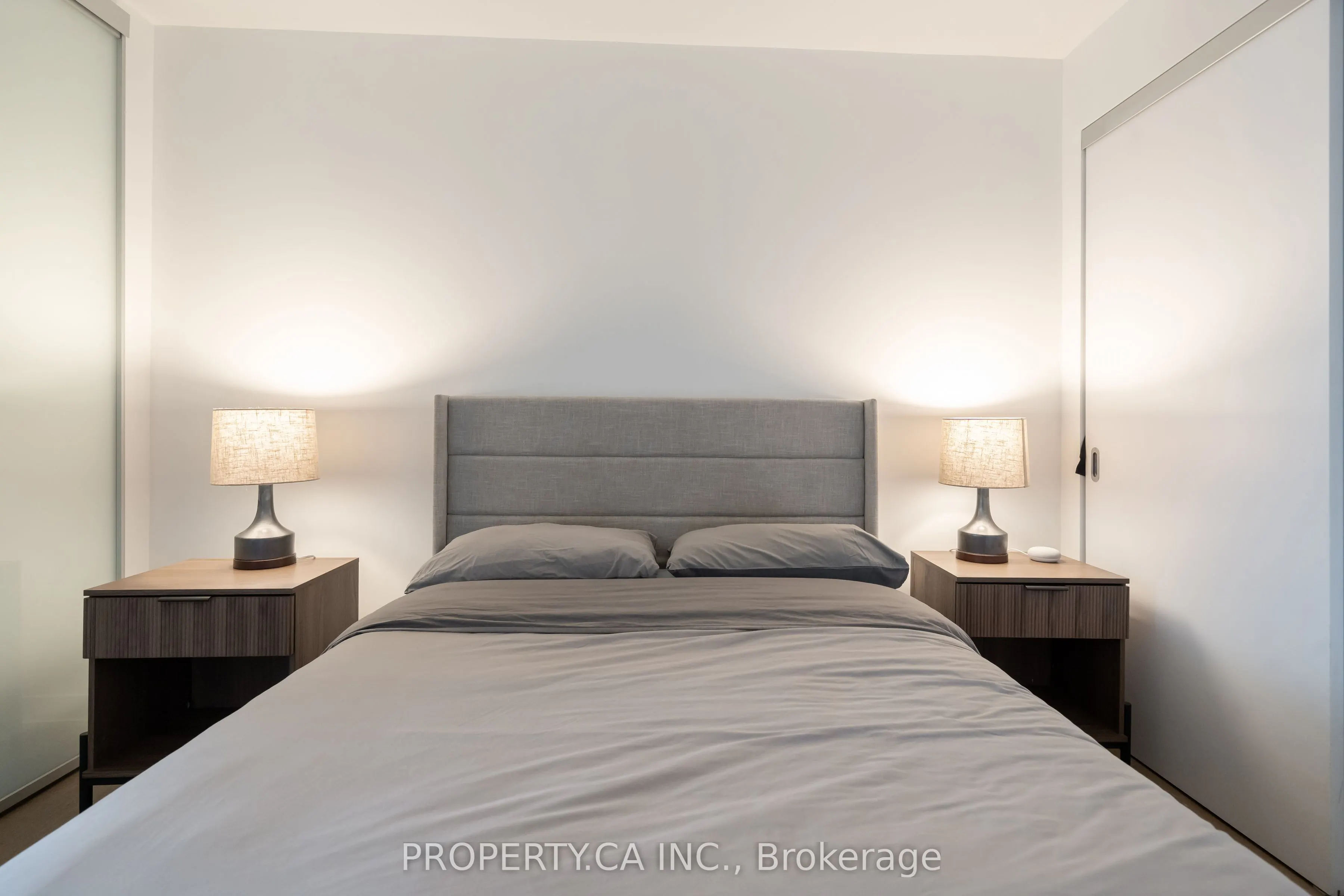 318 King Street E, #408