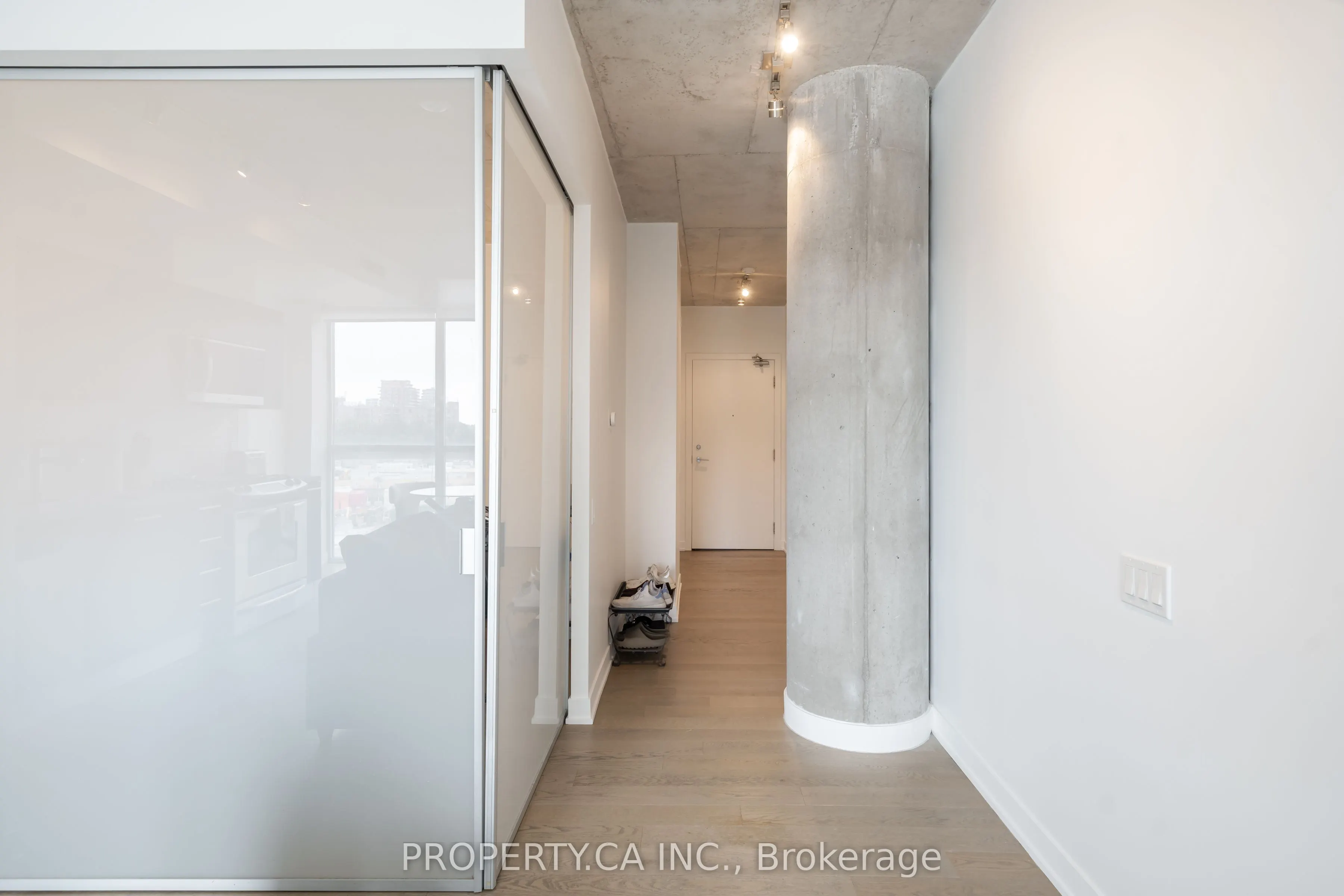 318 King Street E, #408