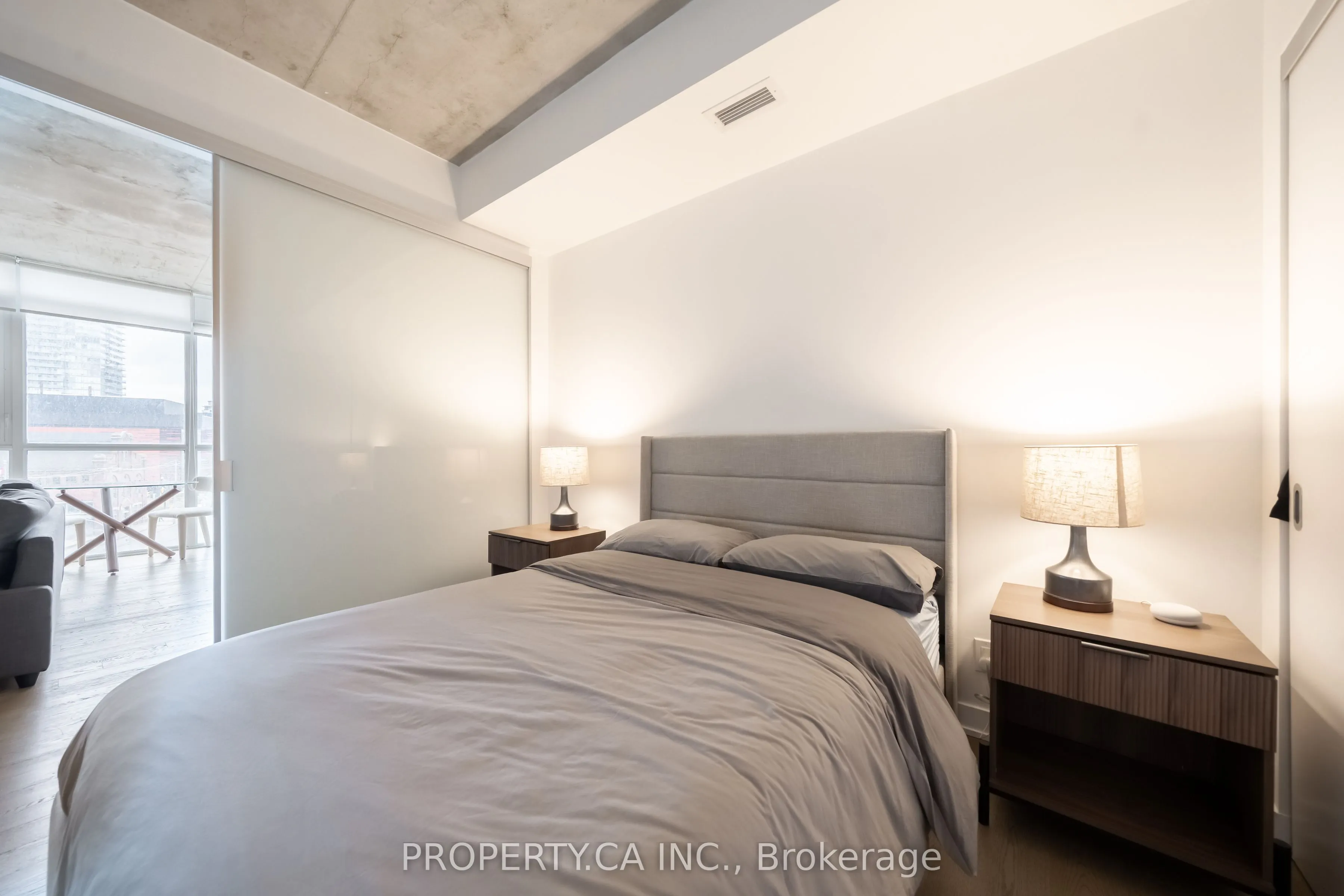 318 King Street E, #408