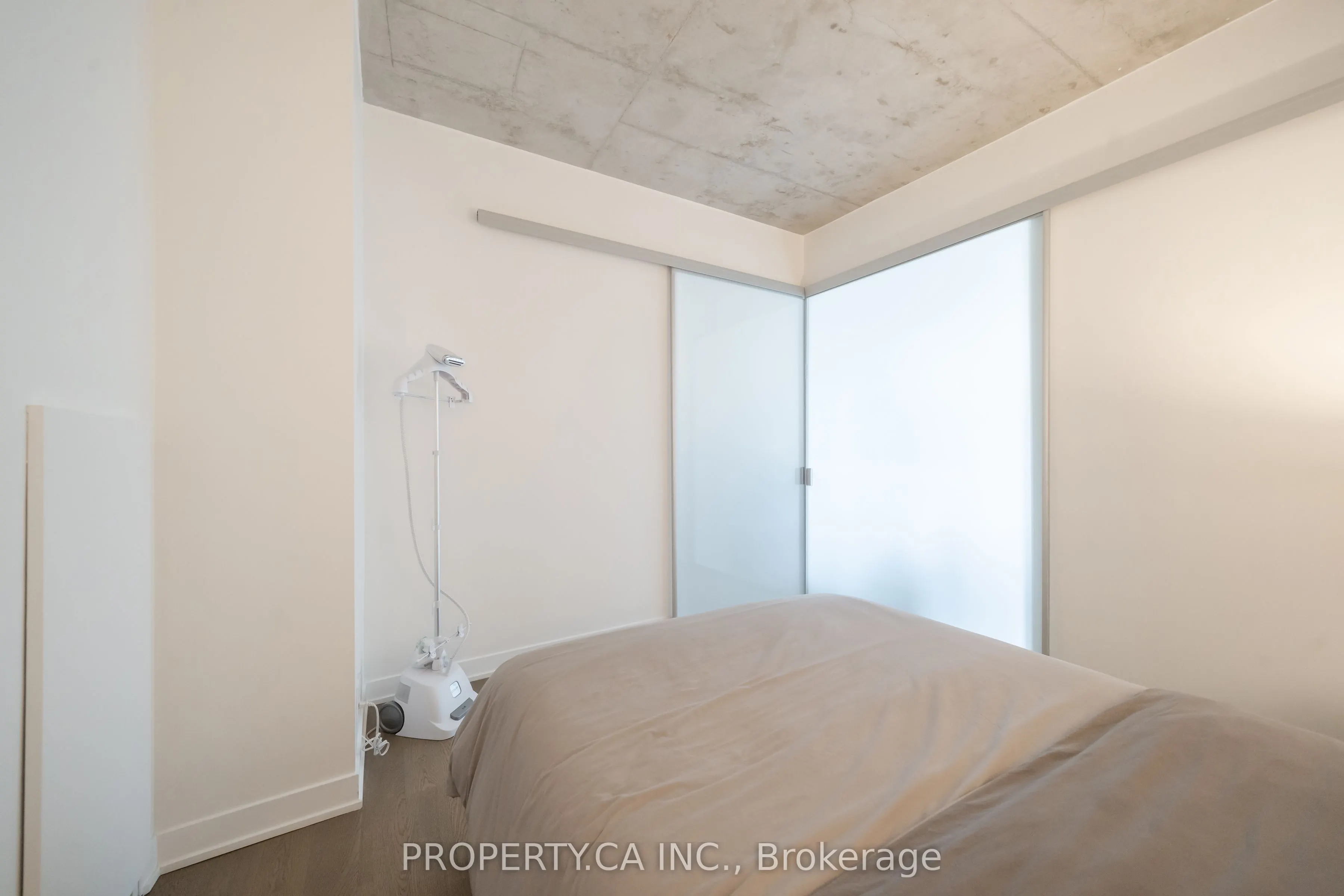 318 King Street E, #408