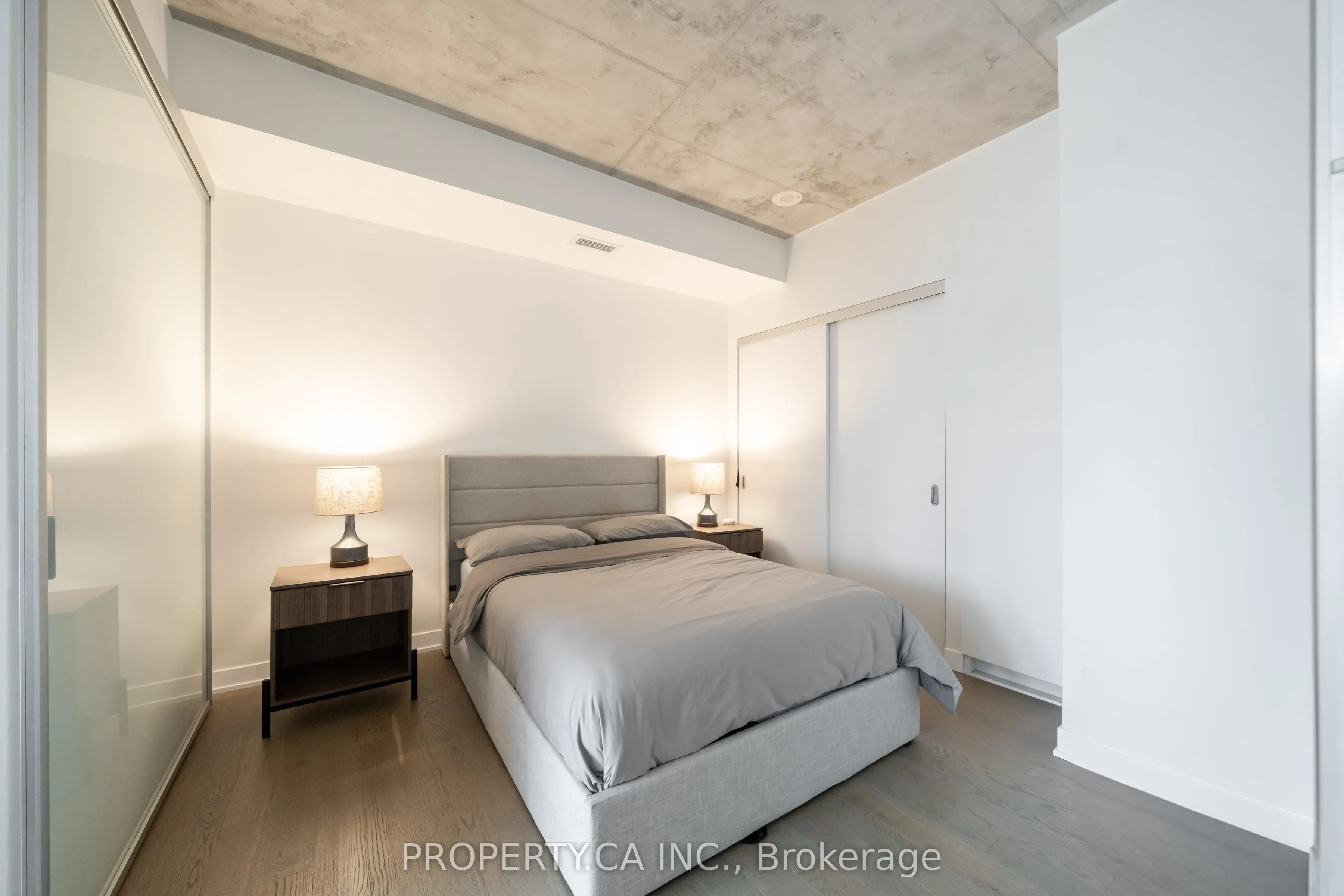 318 King Street E, #408