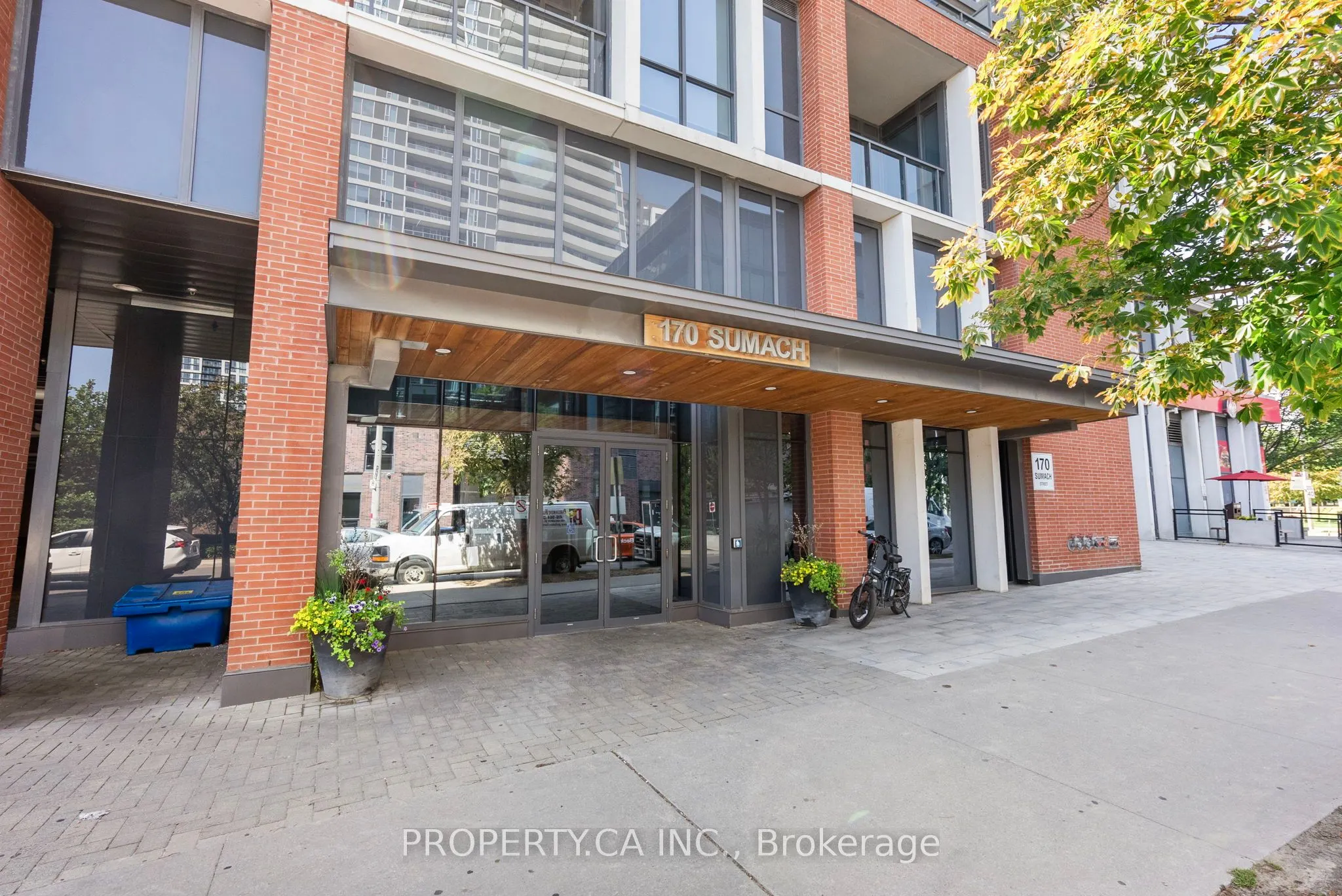 170 Sumach Street, #2212