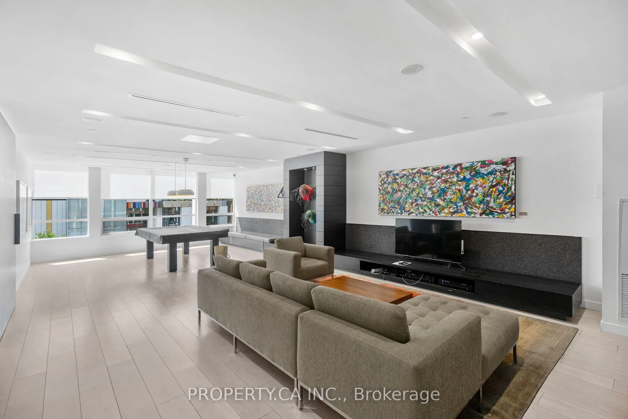 170 Sumach Street, #2212