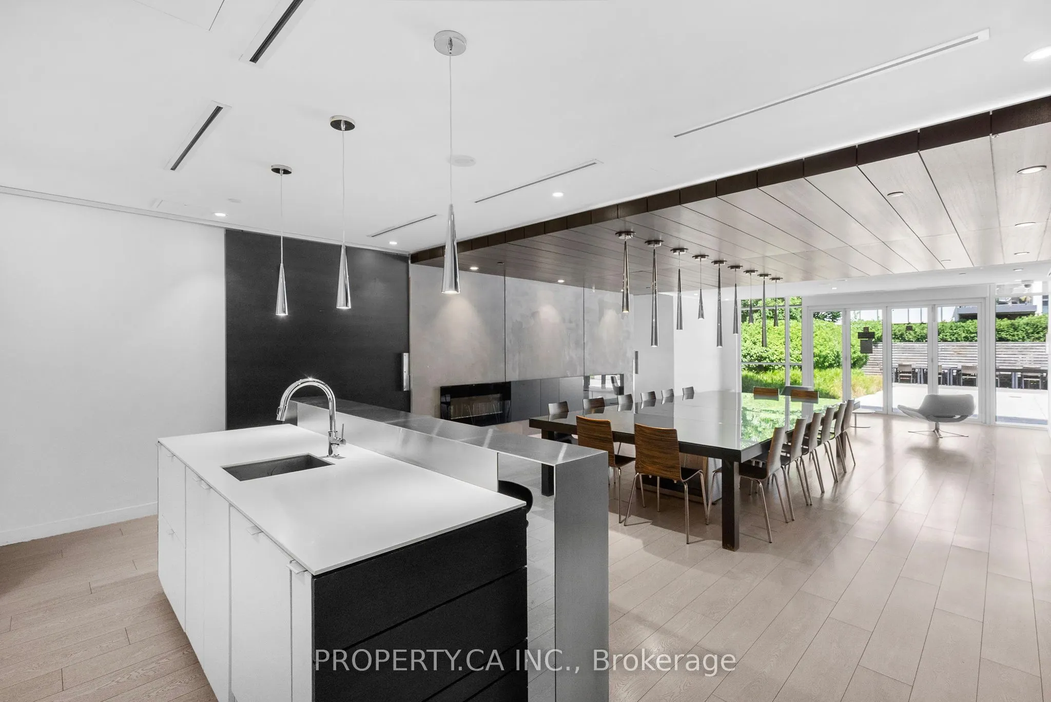 170 Sumach Street, #2212