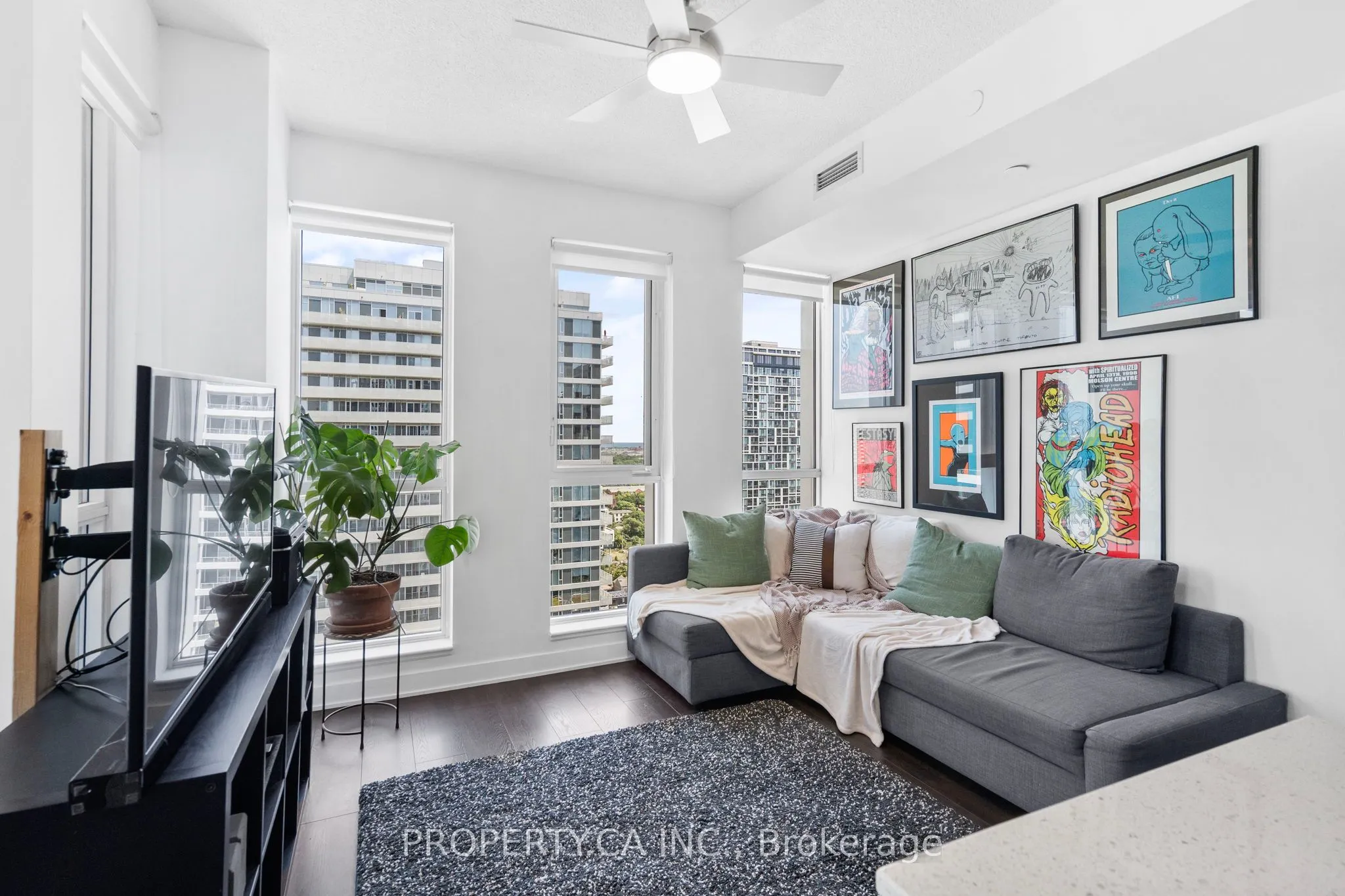 170 Sumach Street, #2212