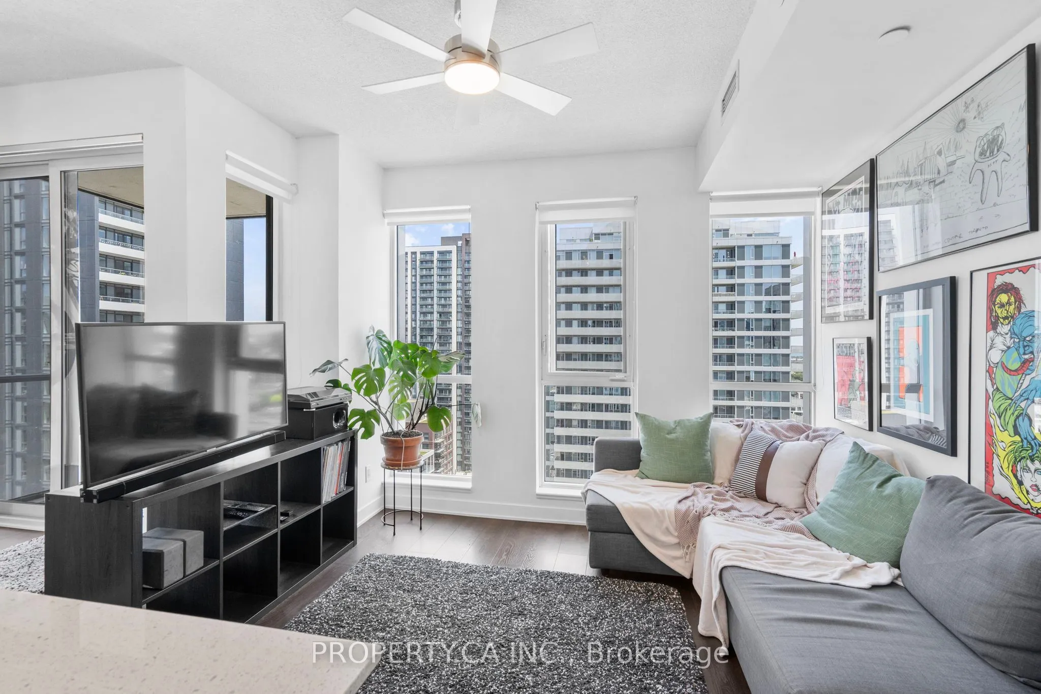 170 Sumach Street, #2212