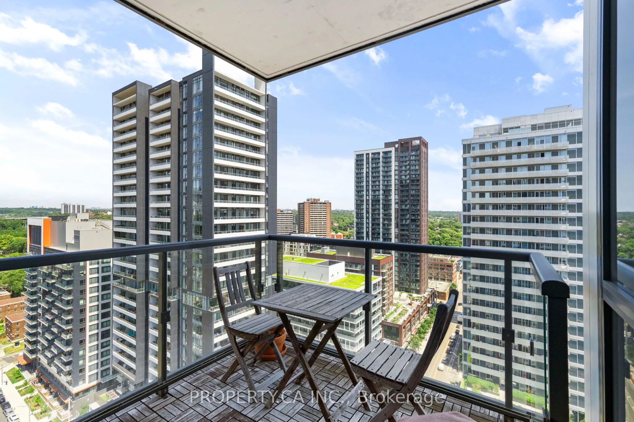 170 Sumach Street, #2212