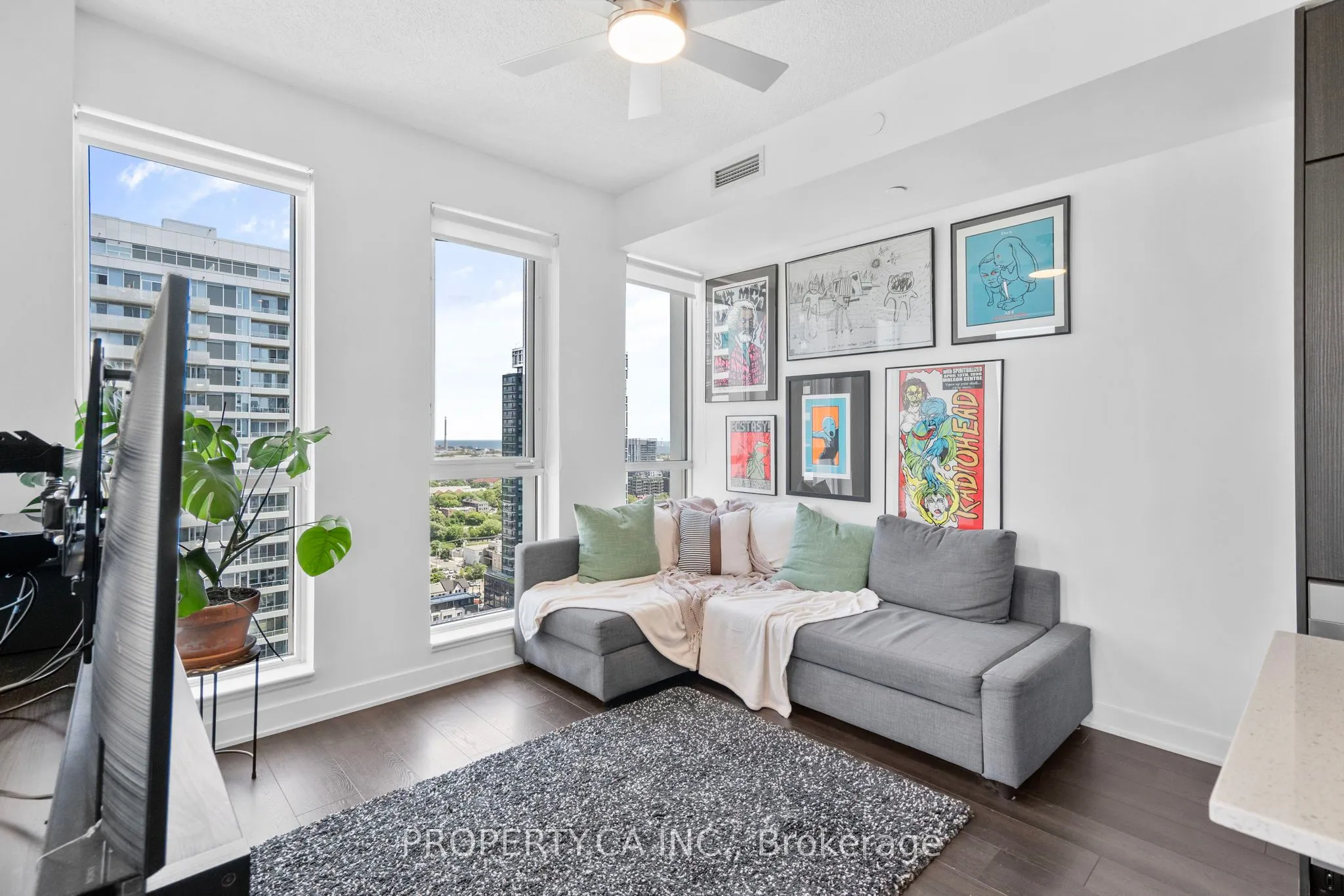 170 Sumach Street, #2212