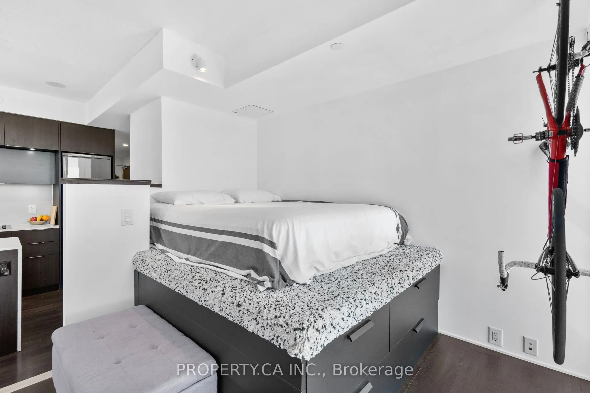 170 Sumach Street, #2212