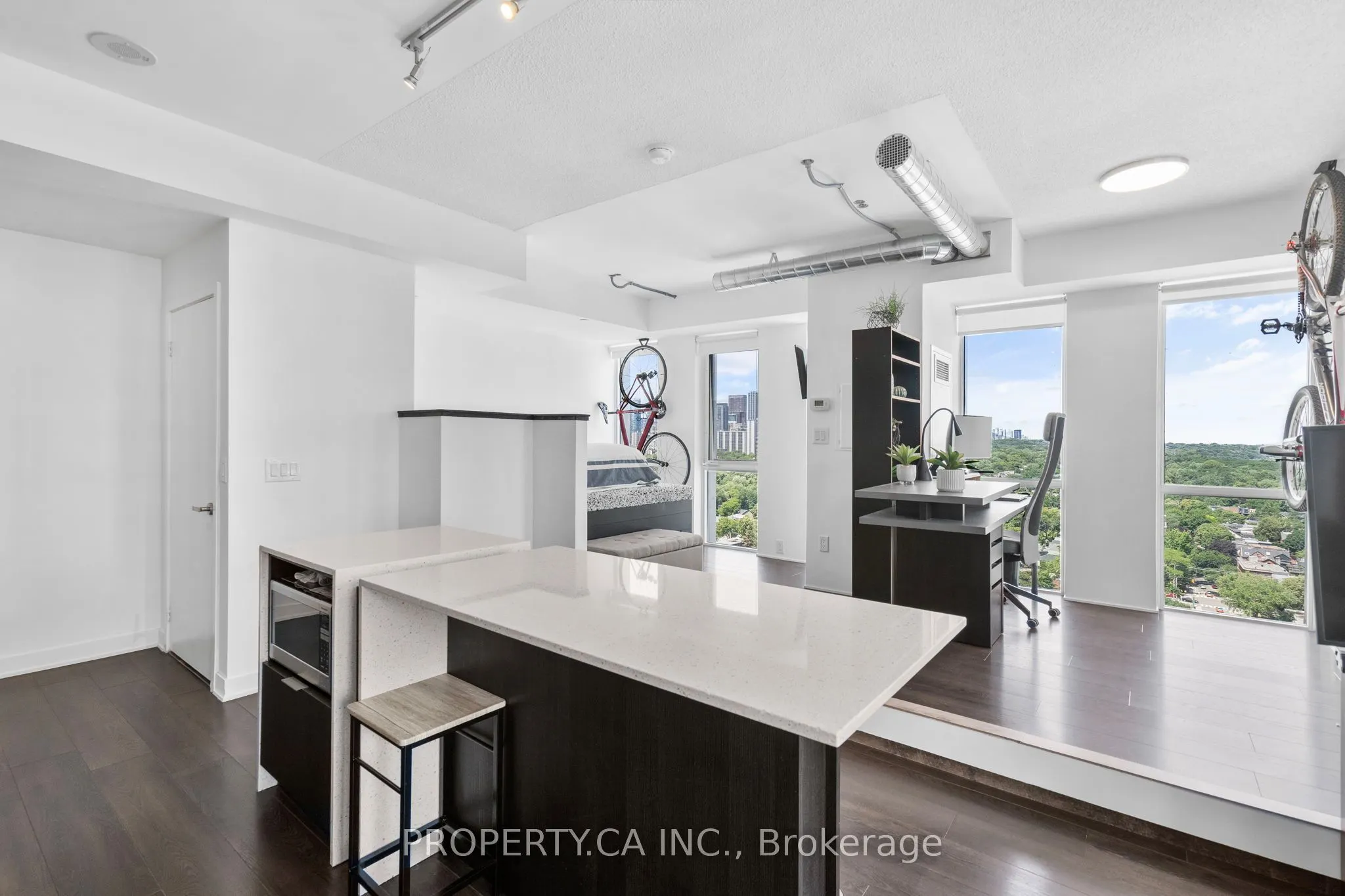 170 Sumach Street, #2212