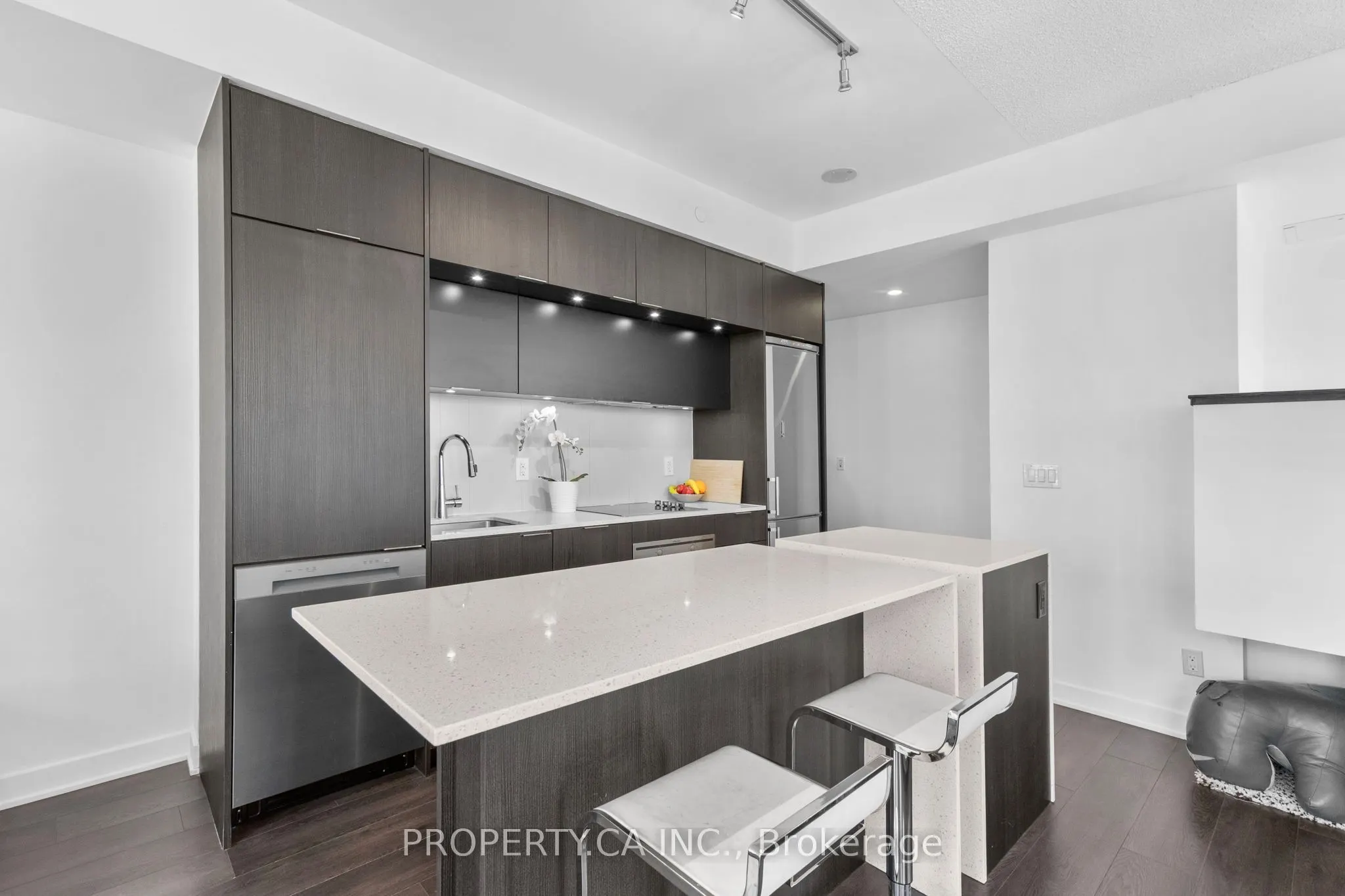 170 Sumach Street, #2212