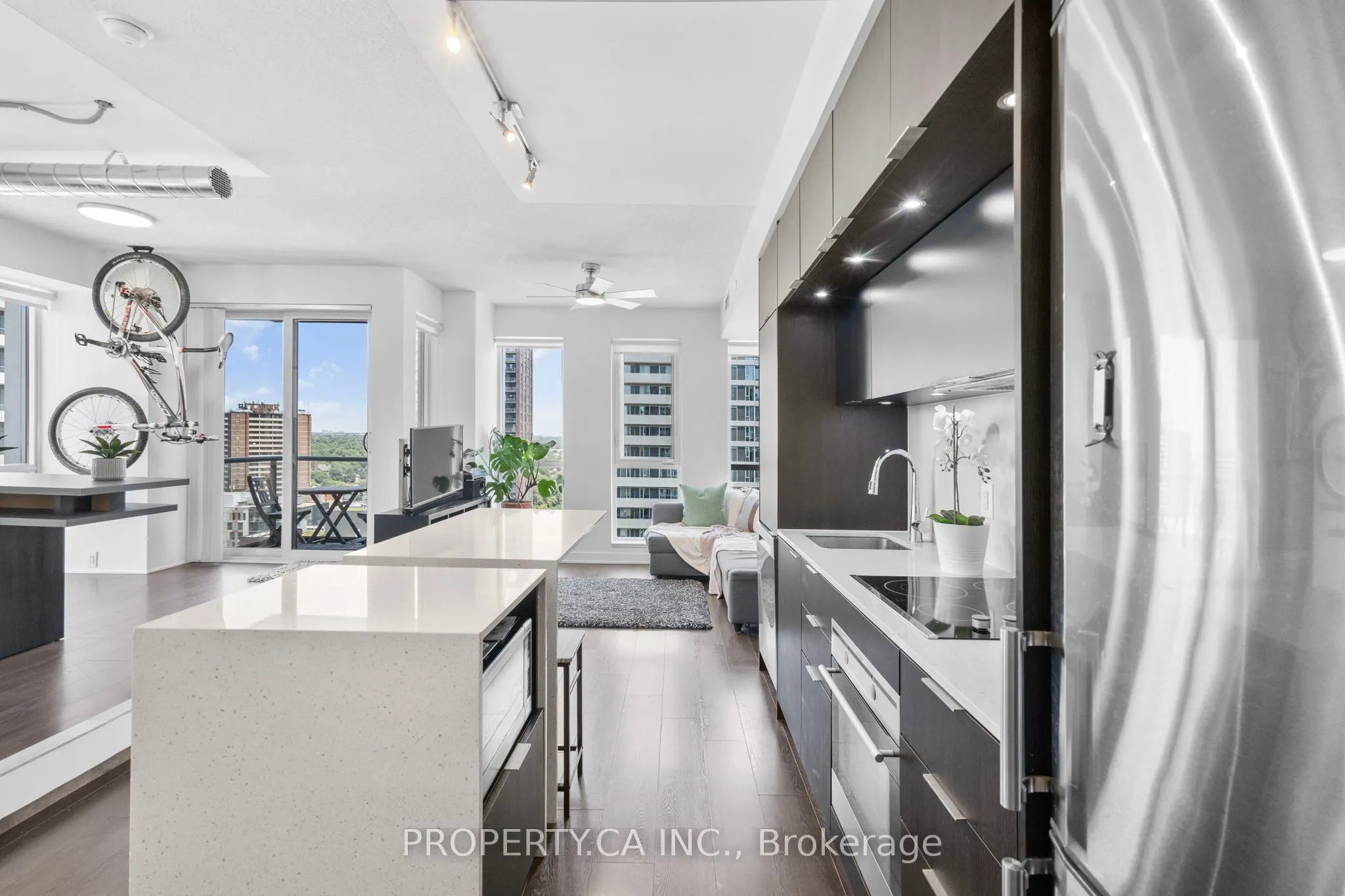 170 Sumach Street, #2212