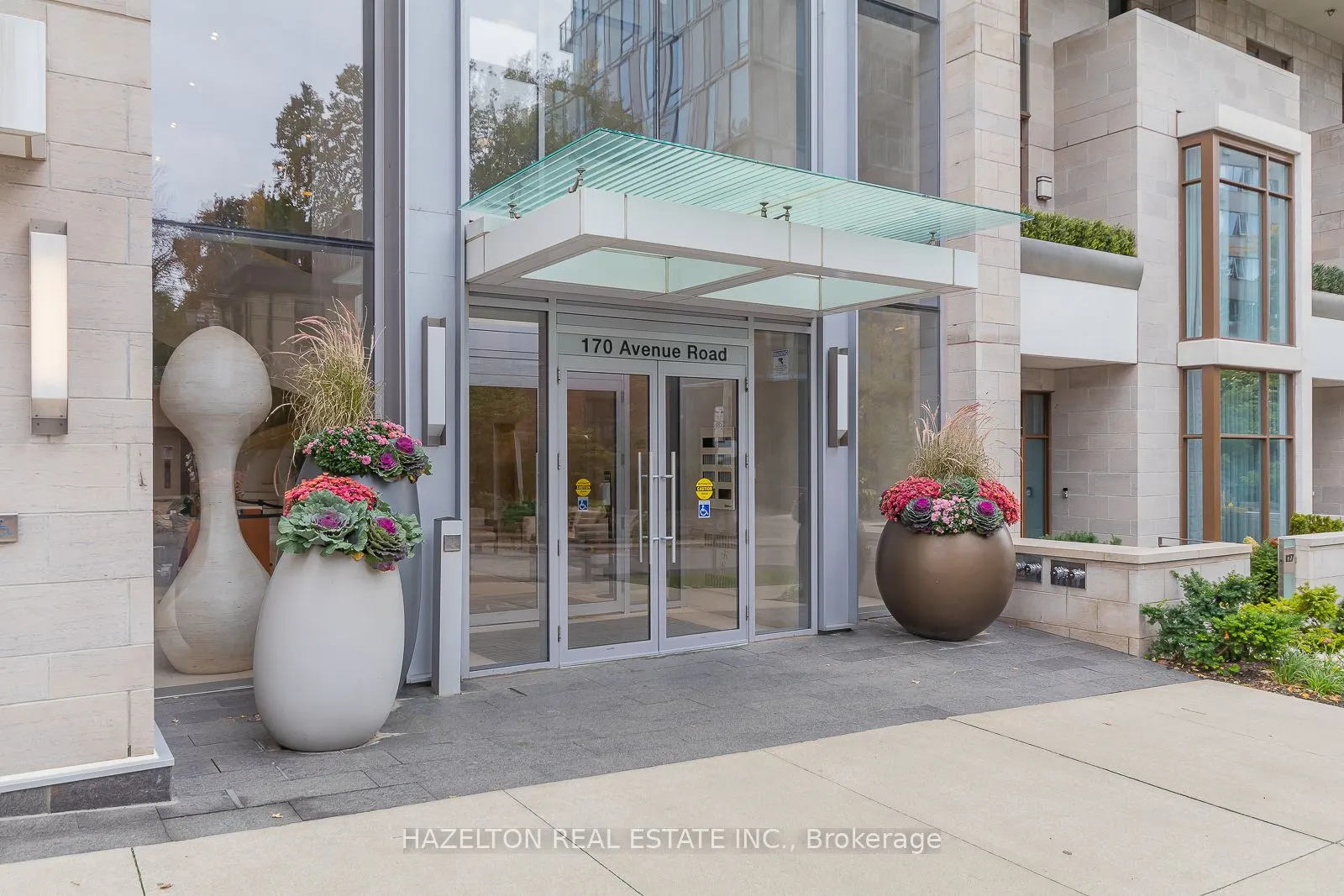 170 Avenue Road, #1605