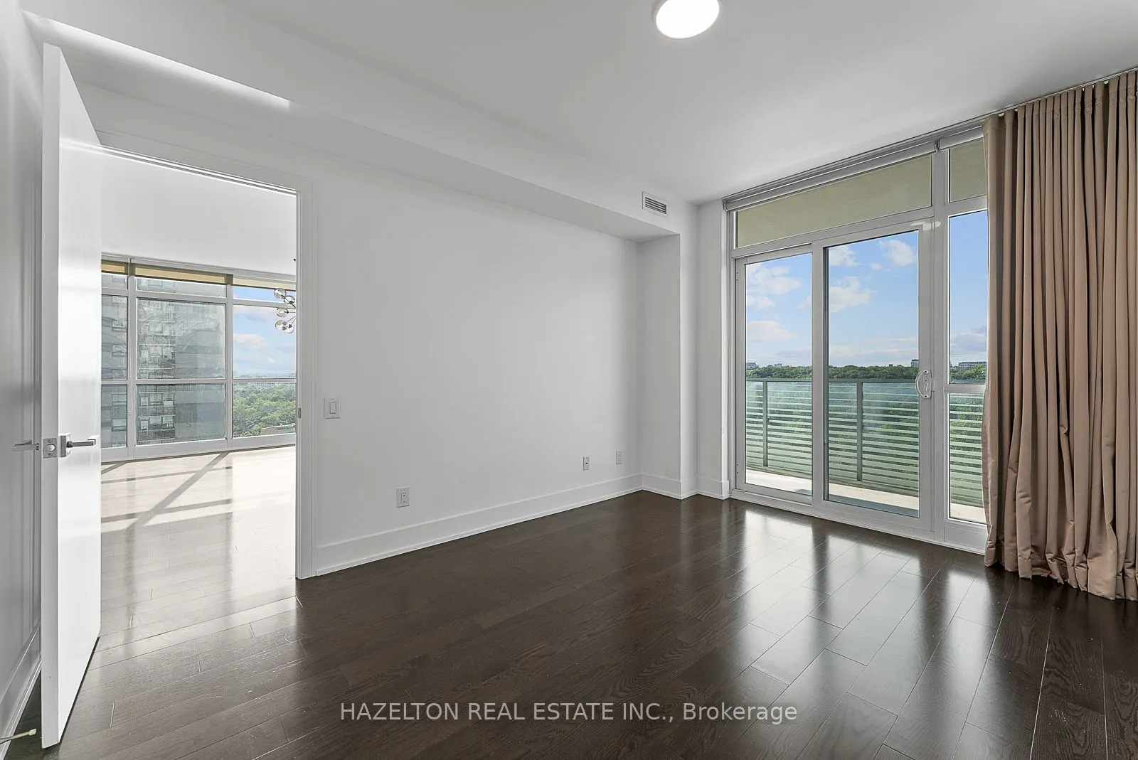 170 Avenue Road, #1605