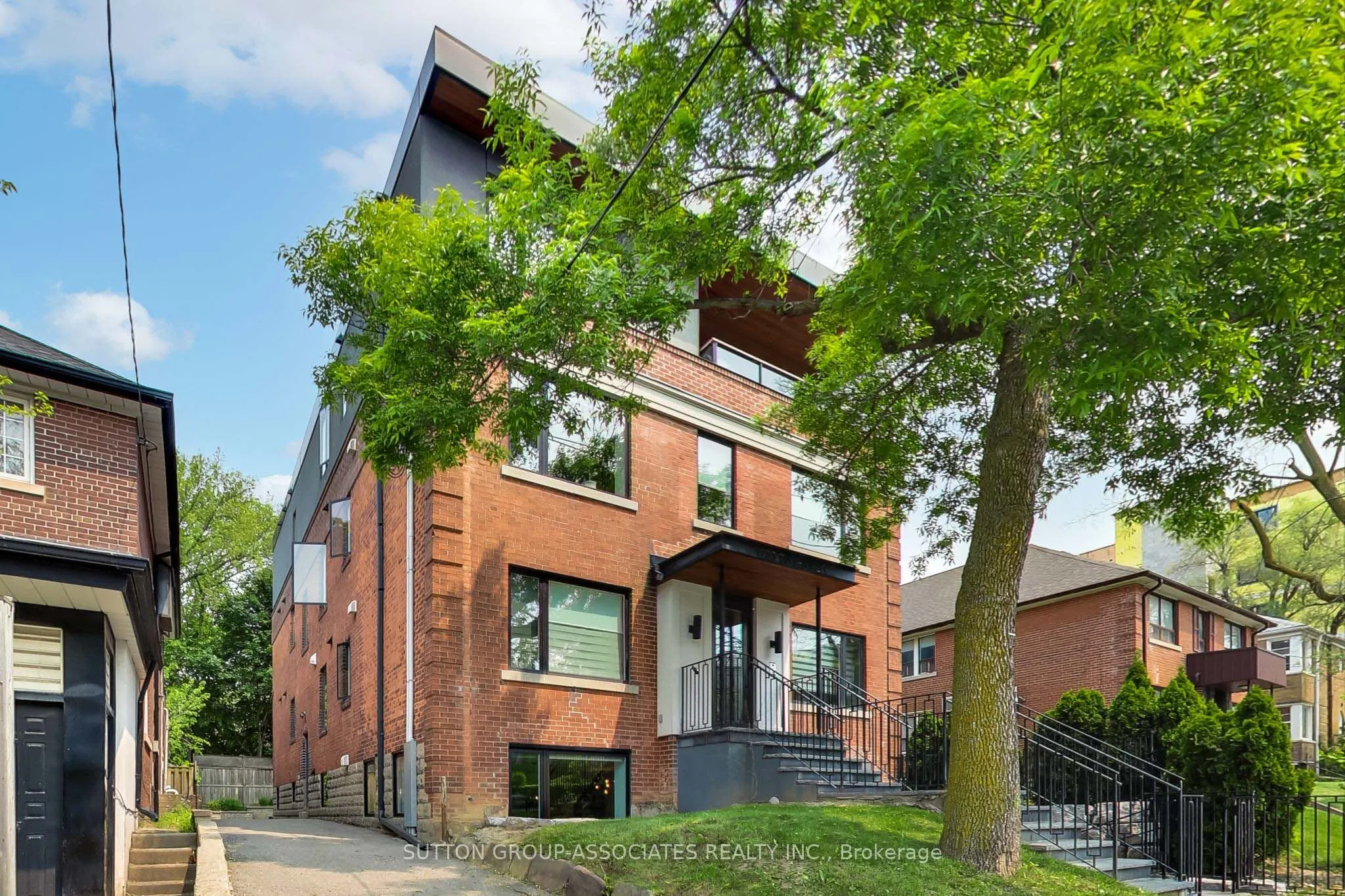 1733 Bathurst Street, #1A