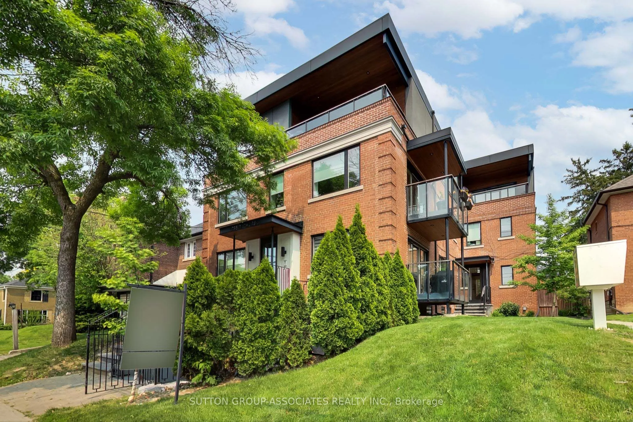 1733 Bathurst Street, #1A