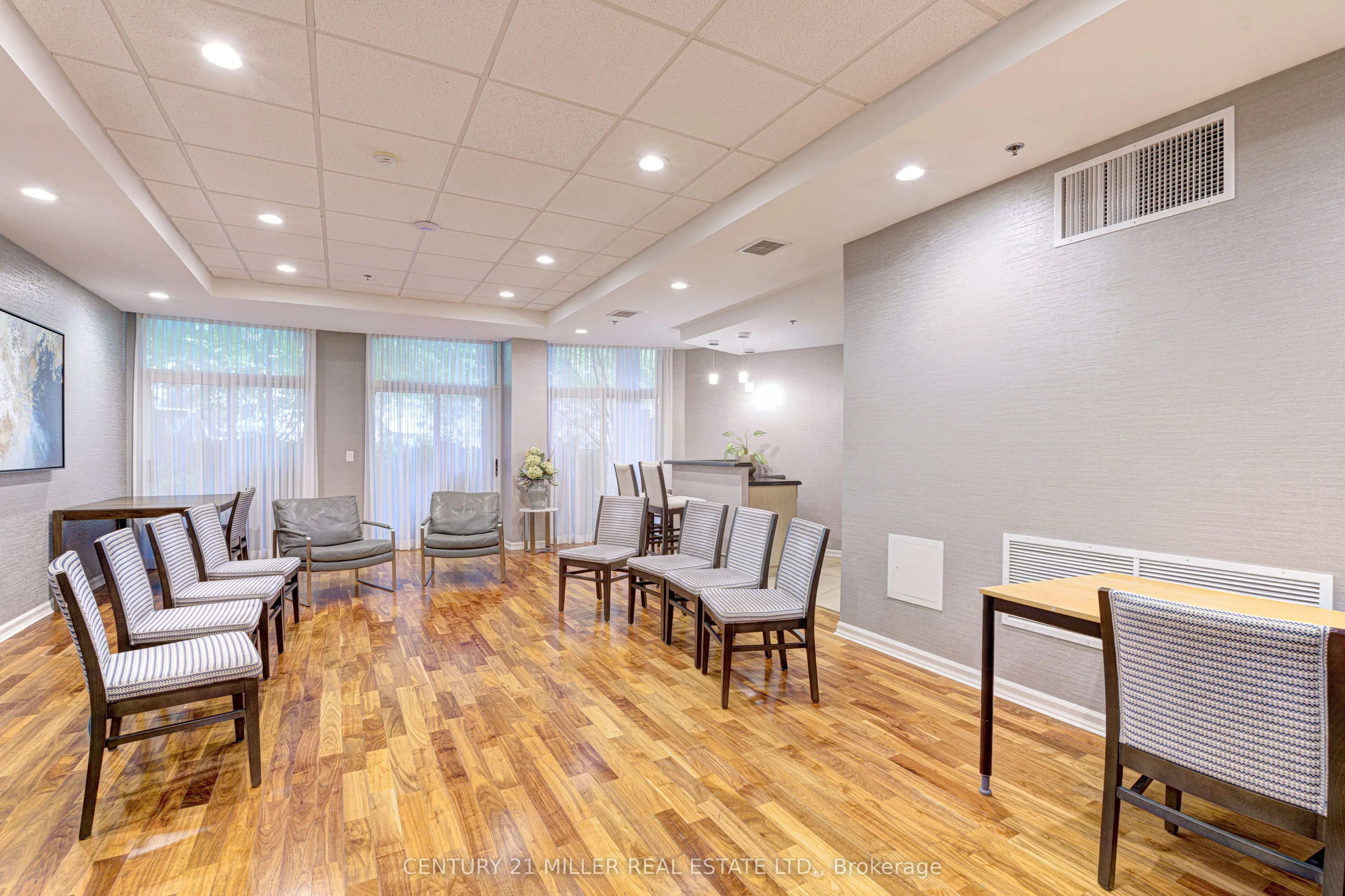 205 The Donway W, #415