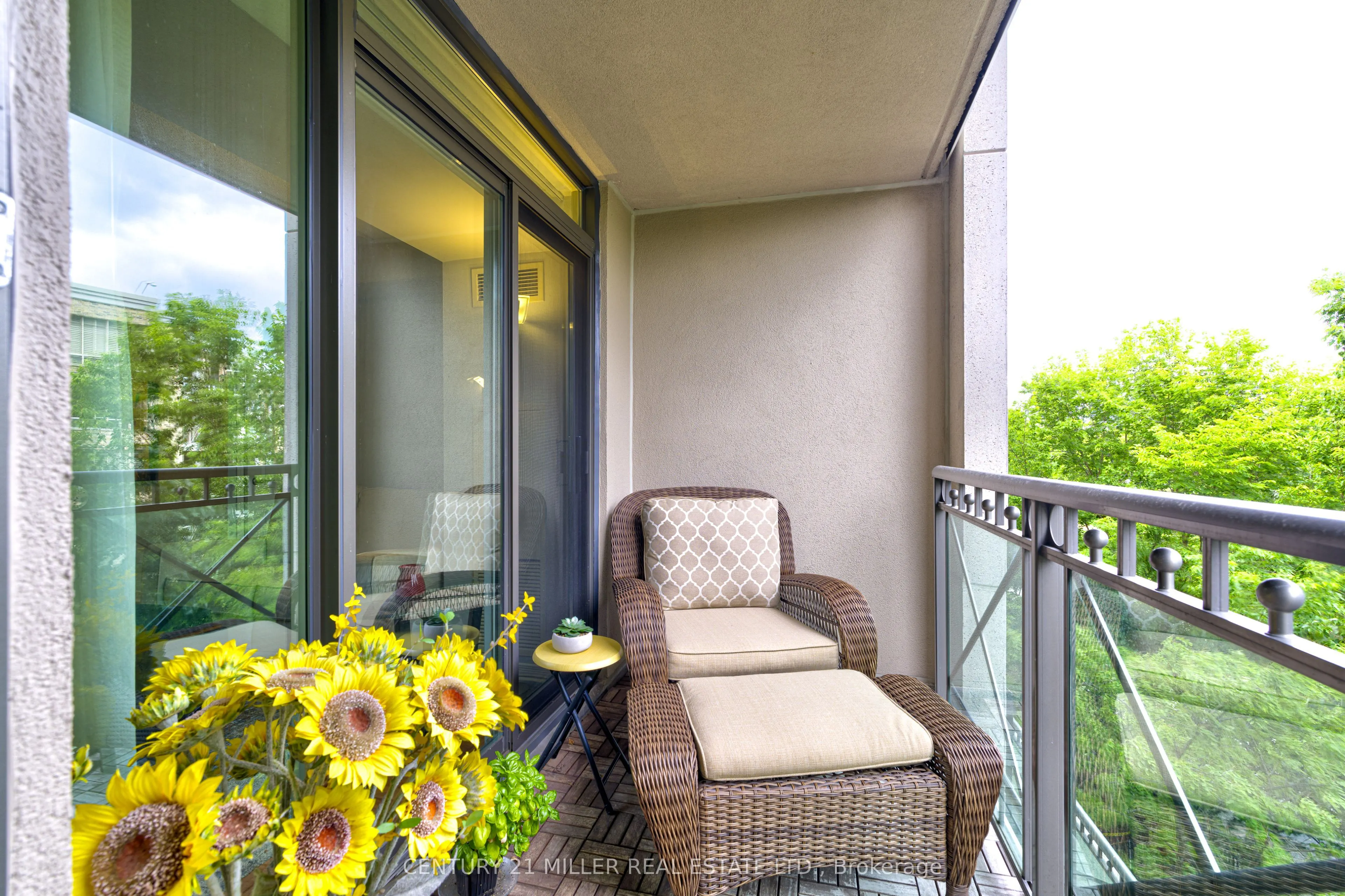 205 The Donway W, #415
