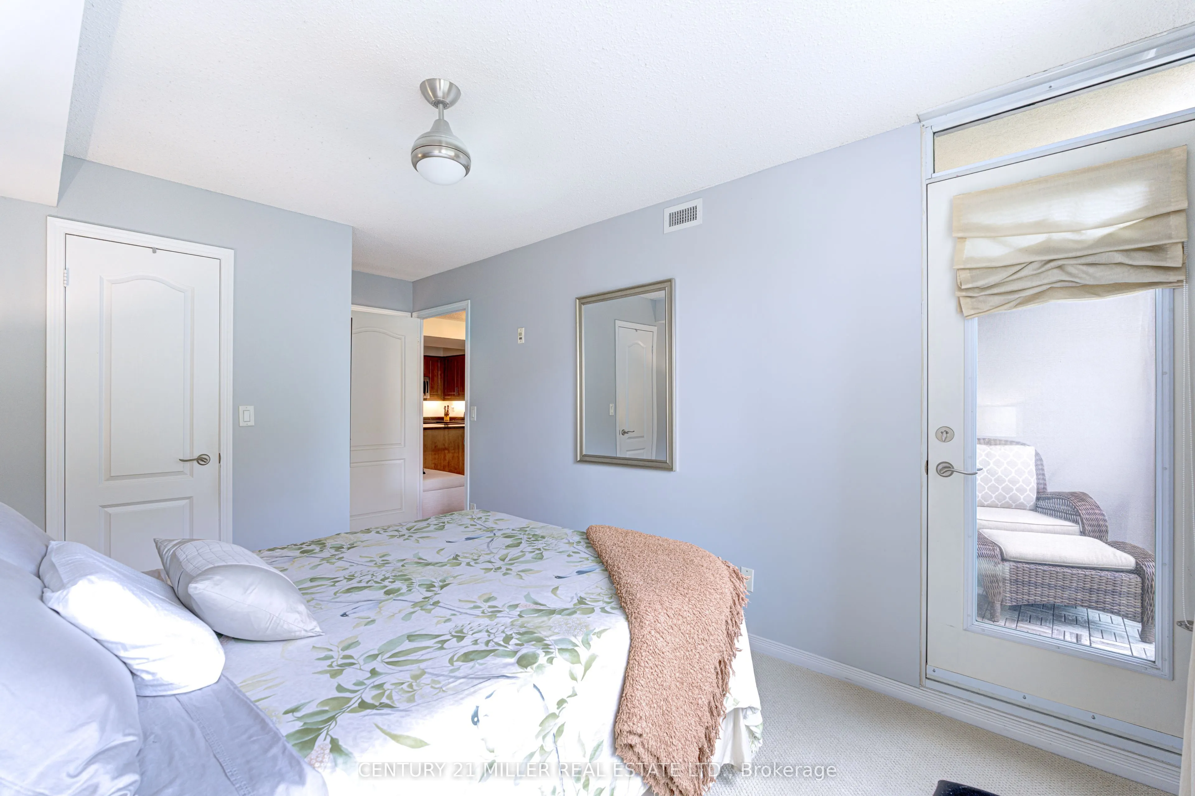 205 The Donway W, #415