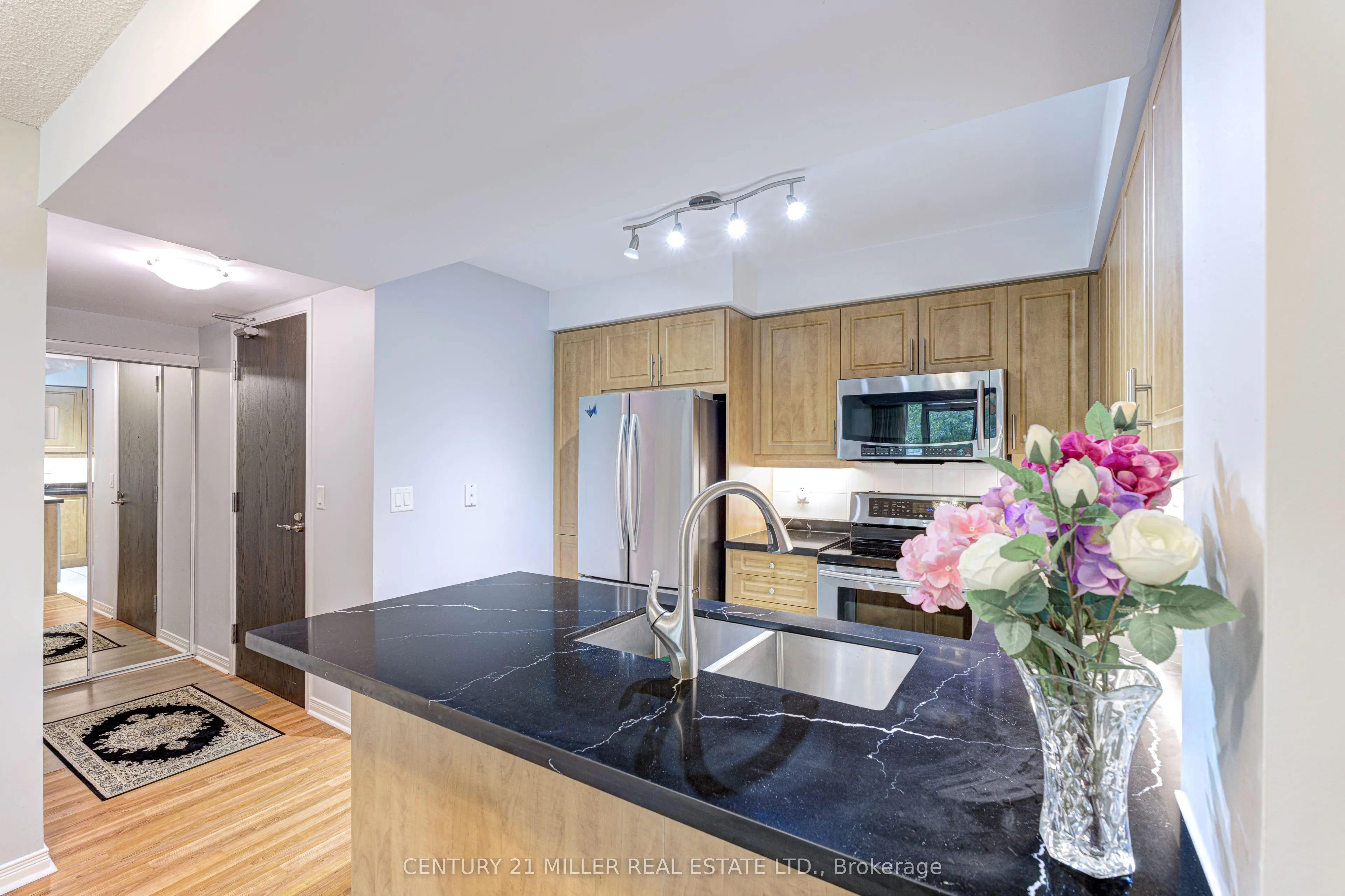 205 The Donway W, #415