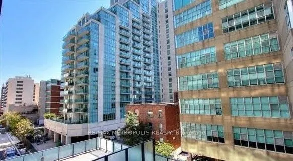 185 Roehampton Avenue, #301
