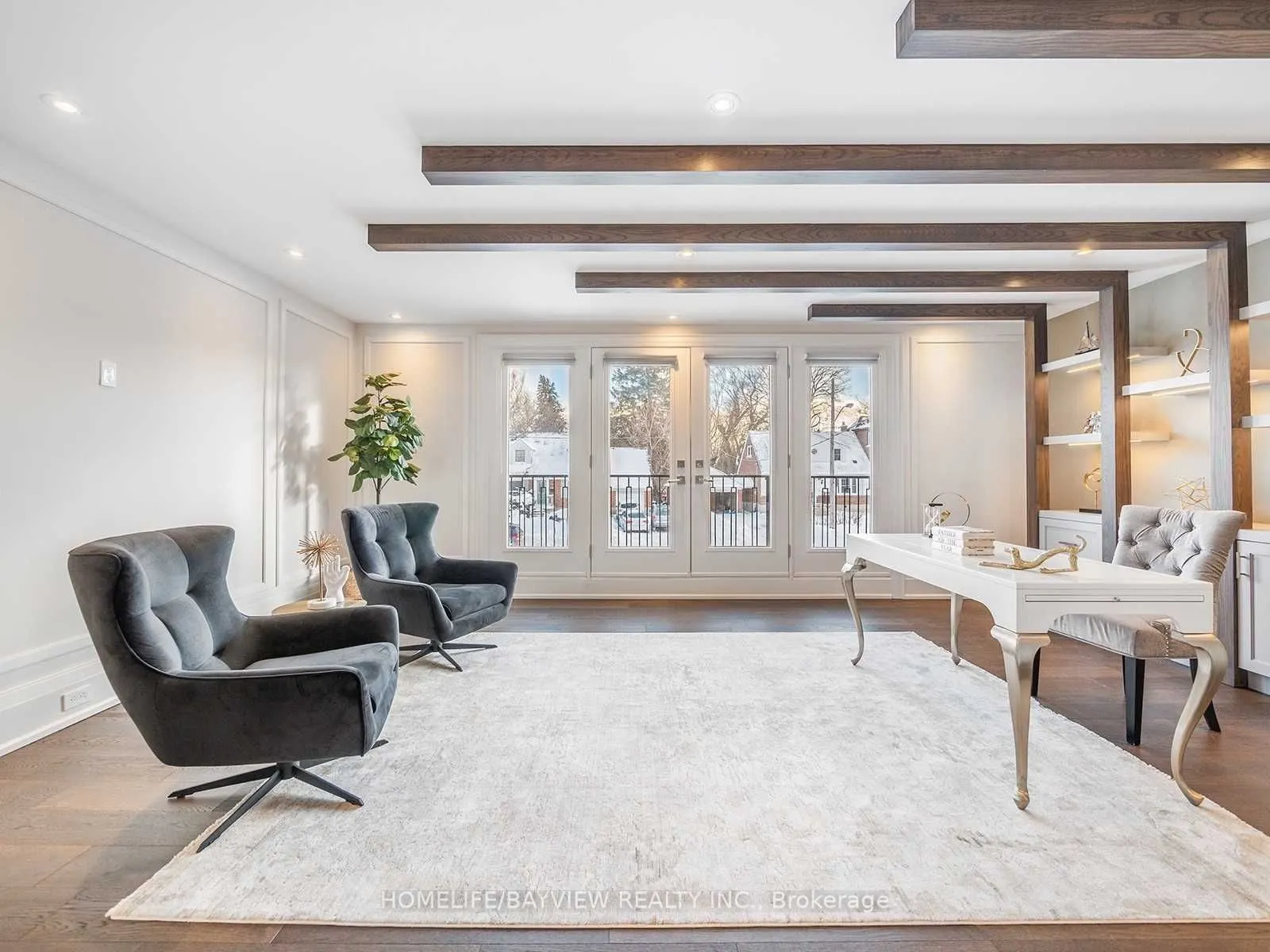 25 Glenborough Park Crescent
