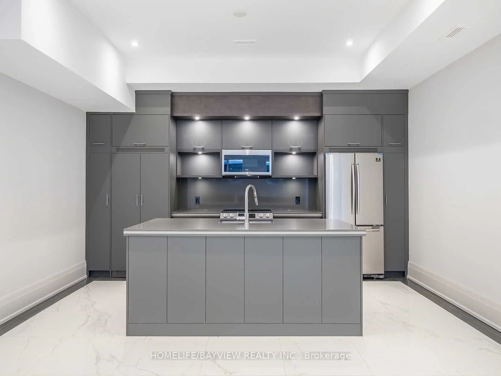 25 Glenborough Park Crescent