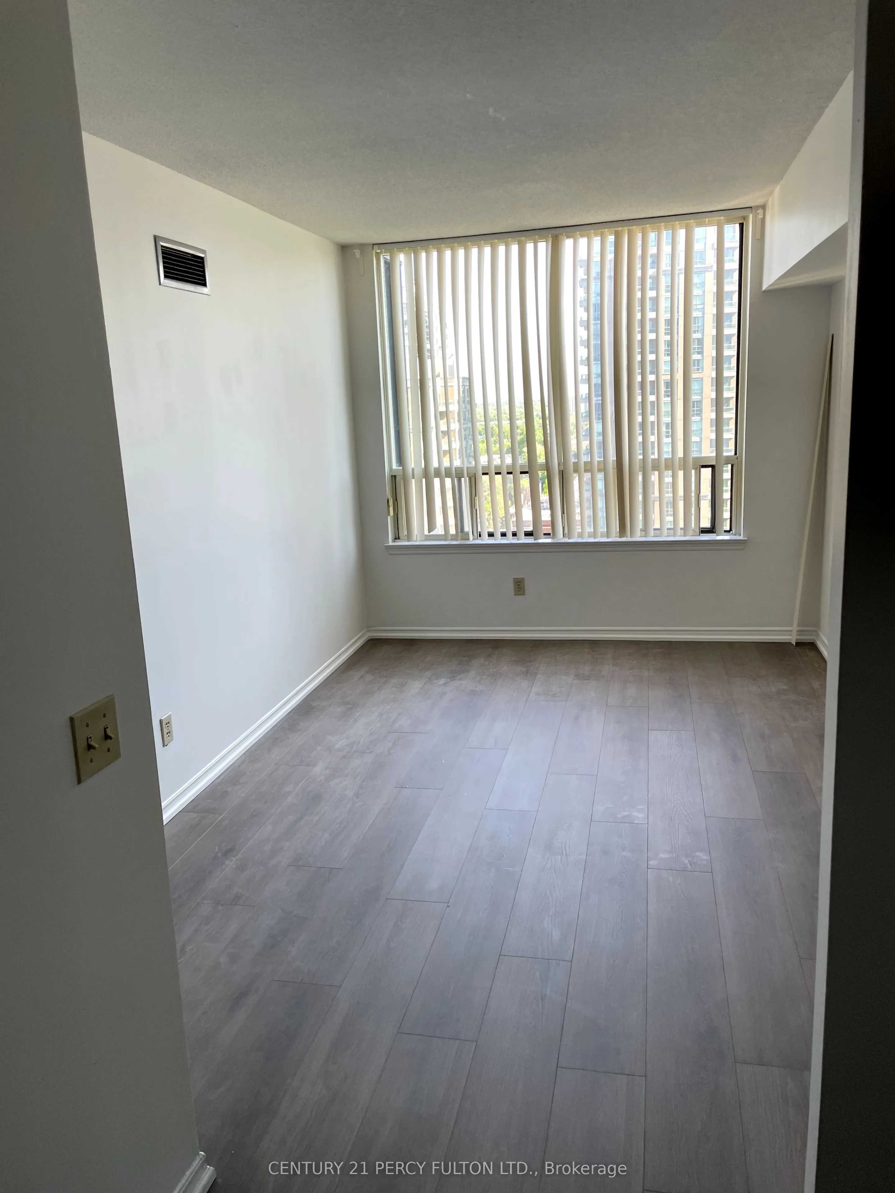7 Bishop Avenue, #1703