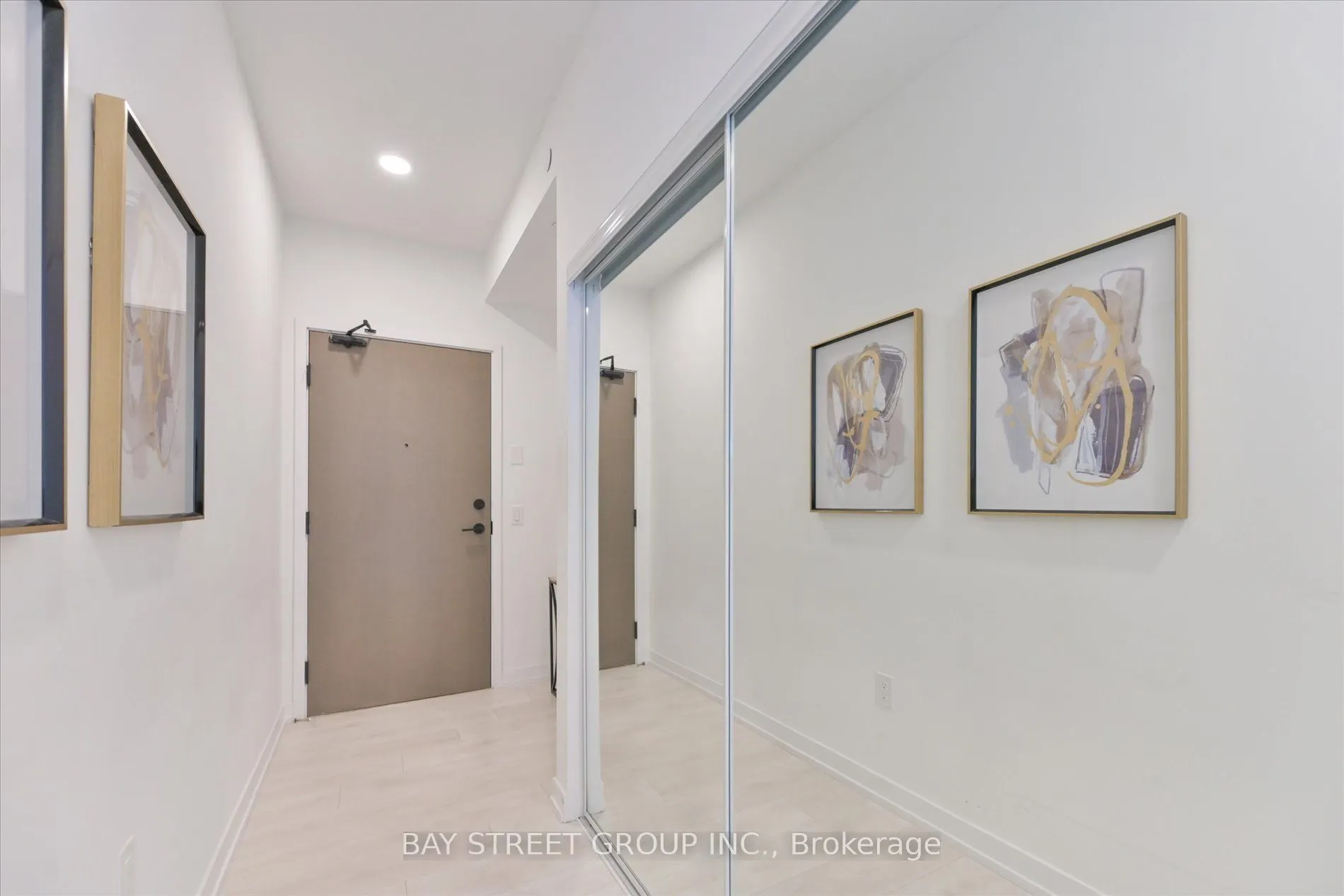 225 Sumach Street, #2805