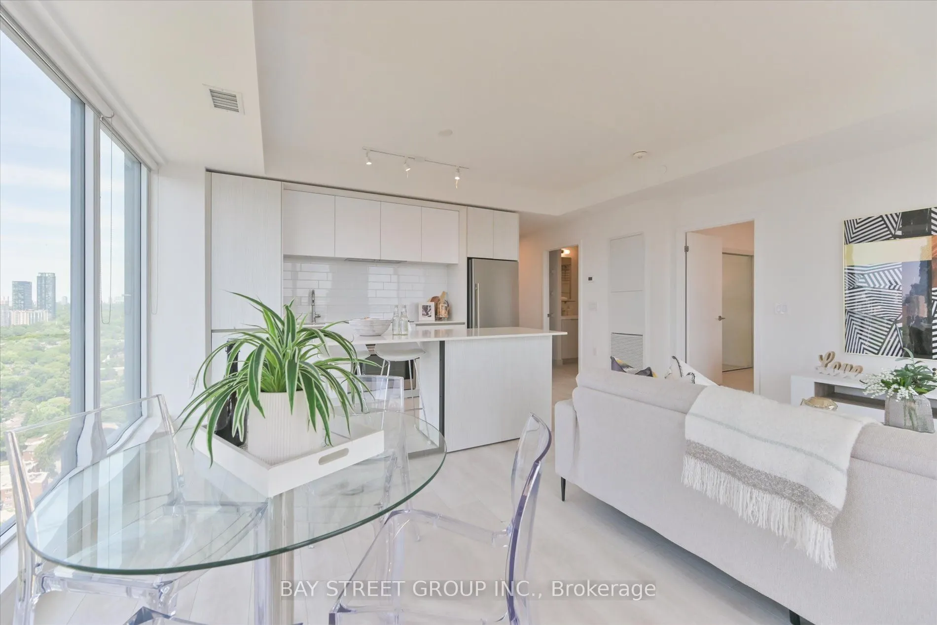 225 Sumach Street, #2805