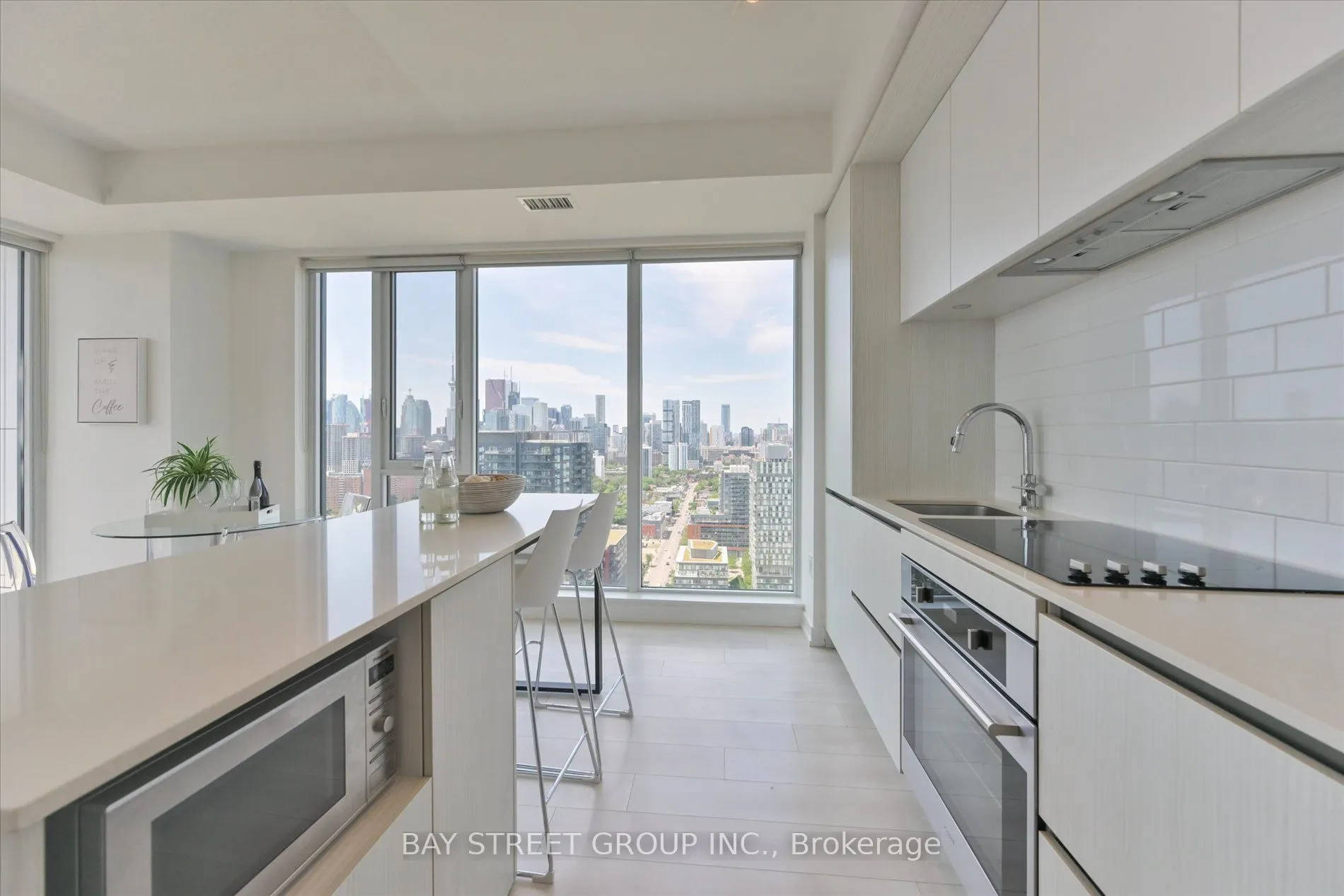 225 Sumach Street, #2805