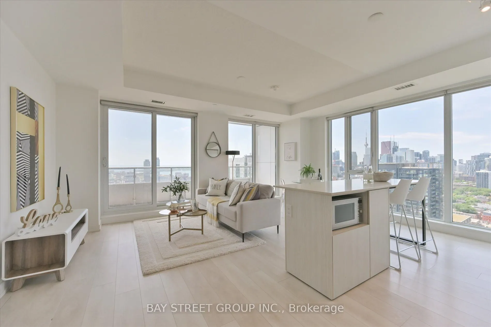 225 Sumach Street, #2805