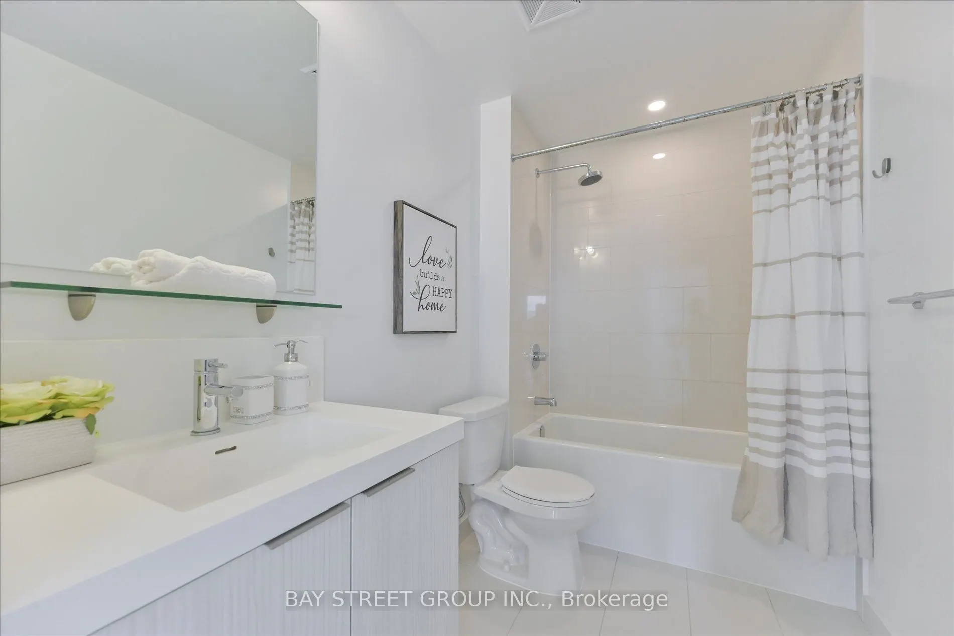 225 Sumach Street, #2805