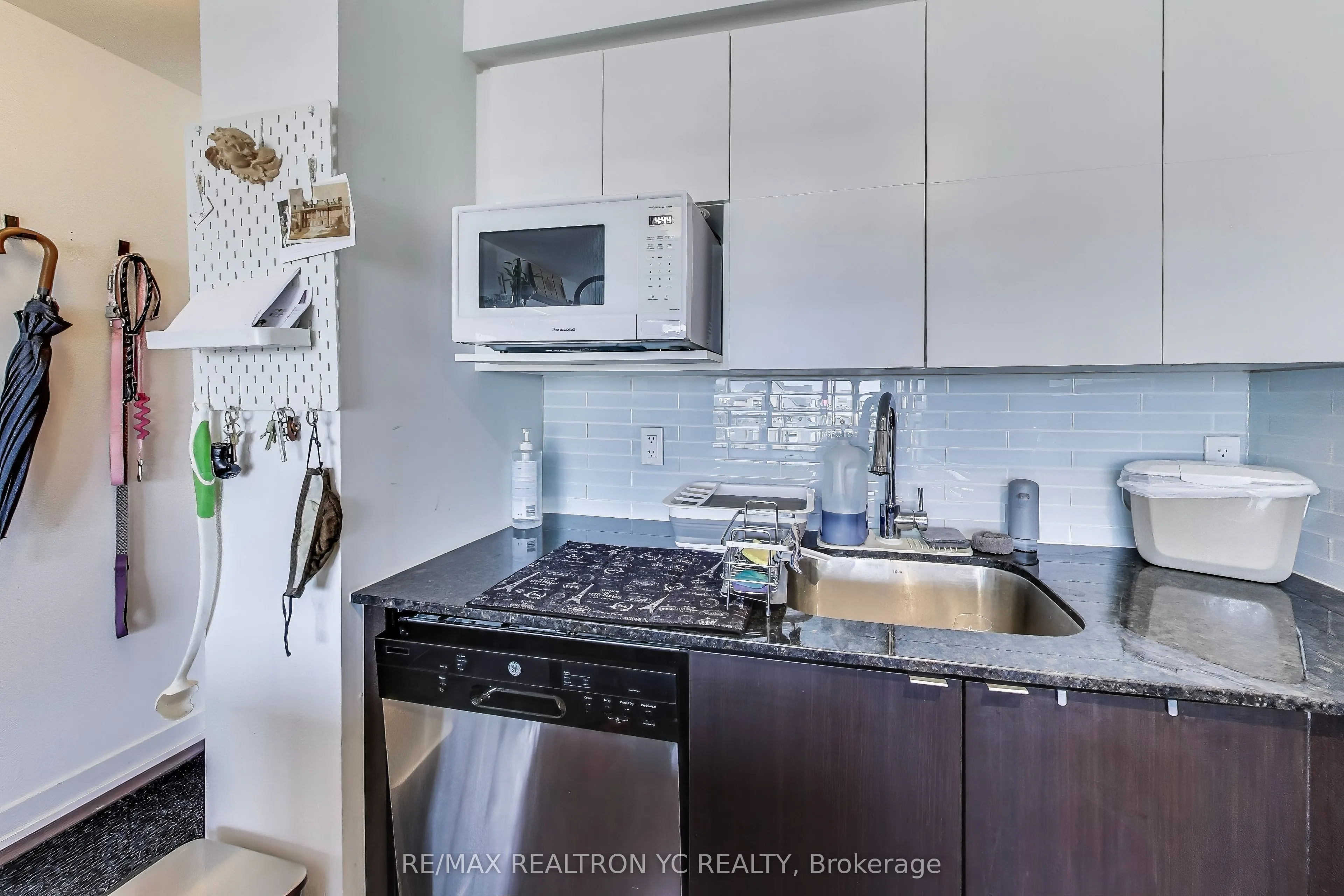 120 Varna Drive, #520