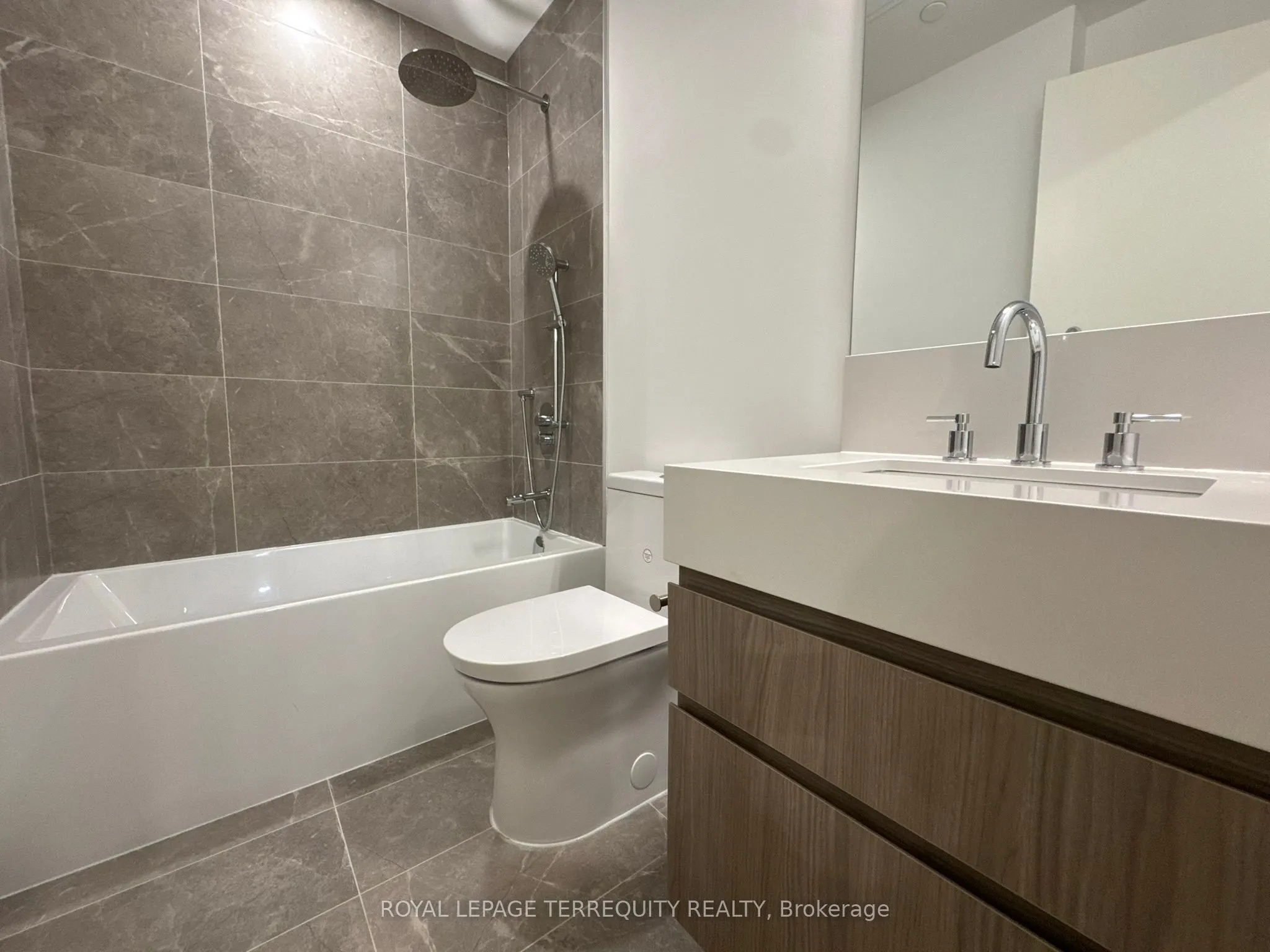 200 Keewatin Avenue, #103