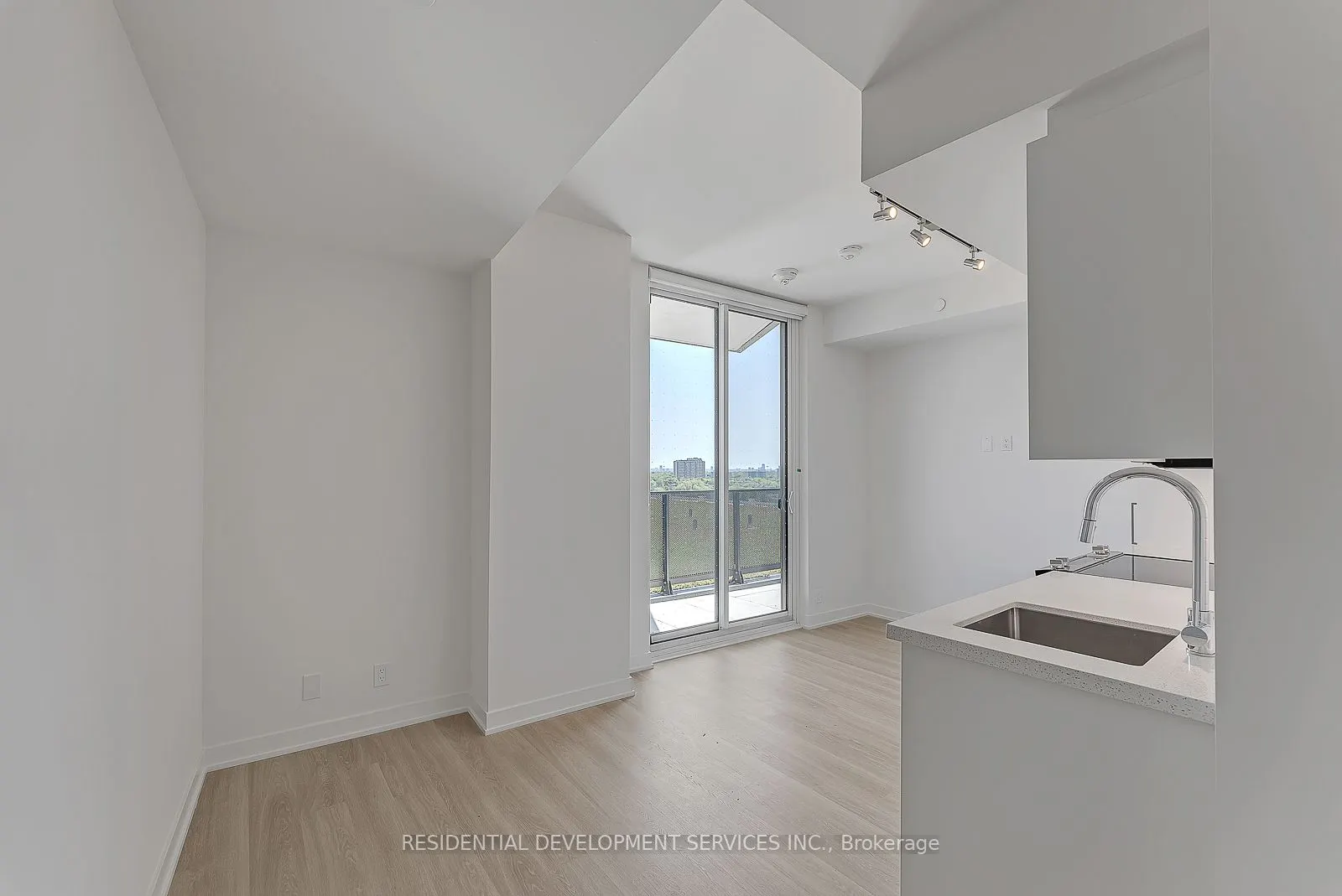 30 Tretti Way, #1113