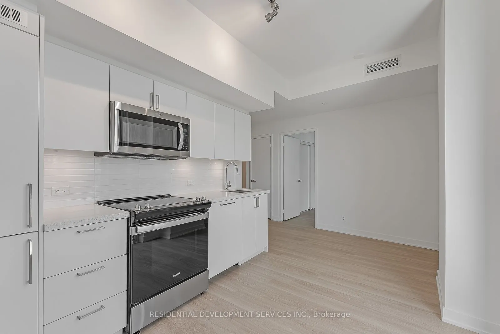 30 Tretti Way, #1113