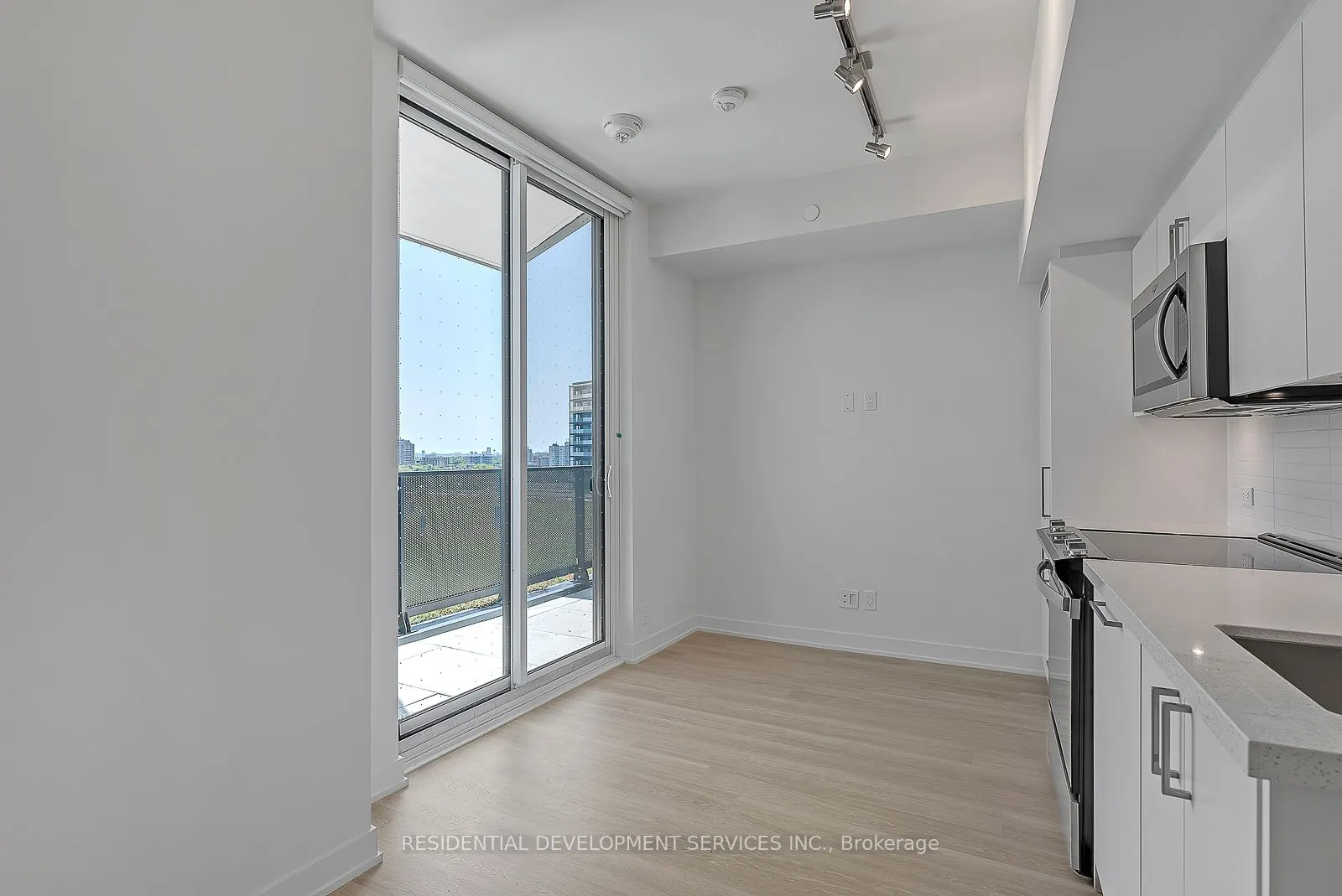 30 Tretti Way, #1113