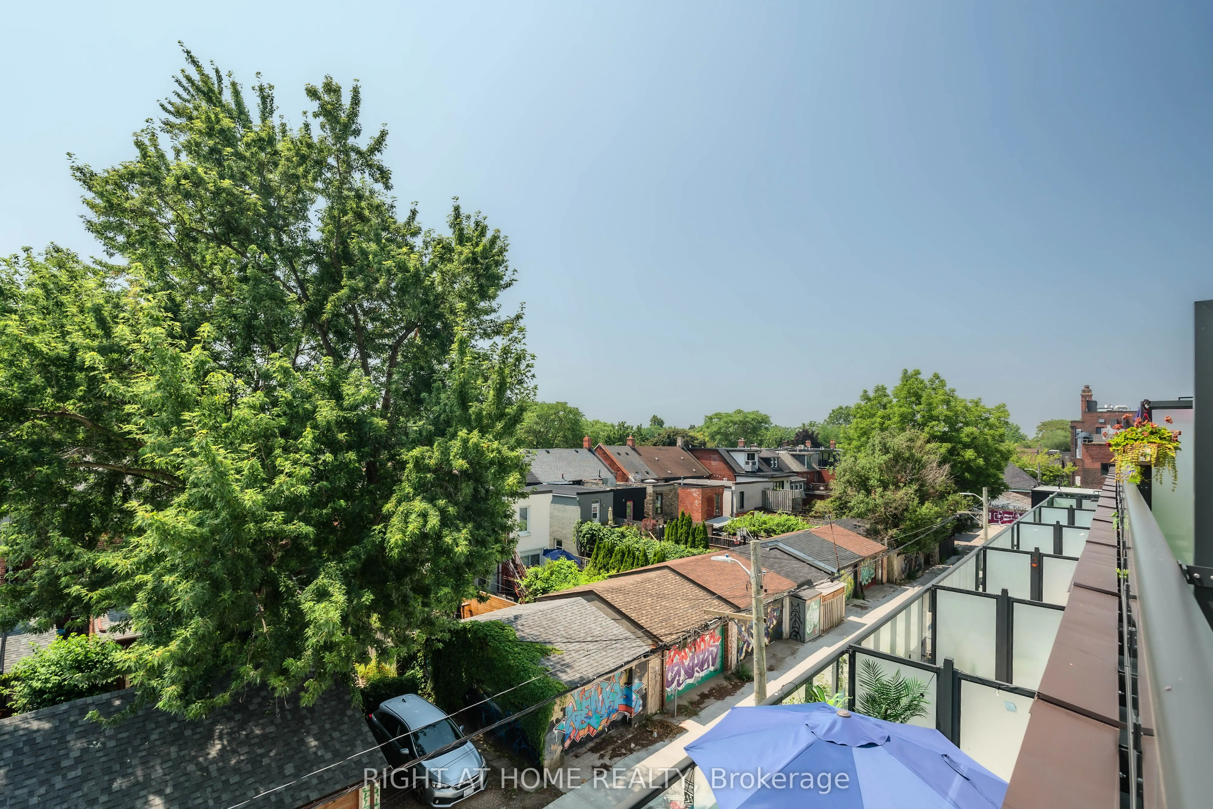 897 College Street W, #317