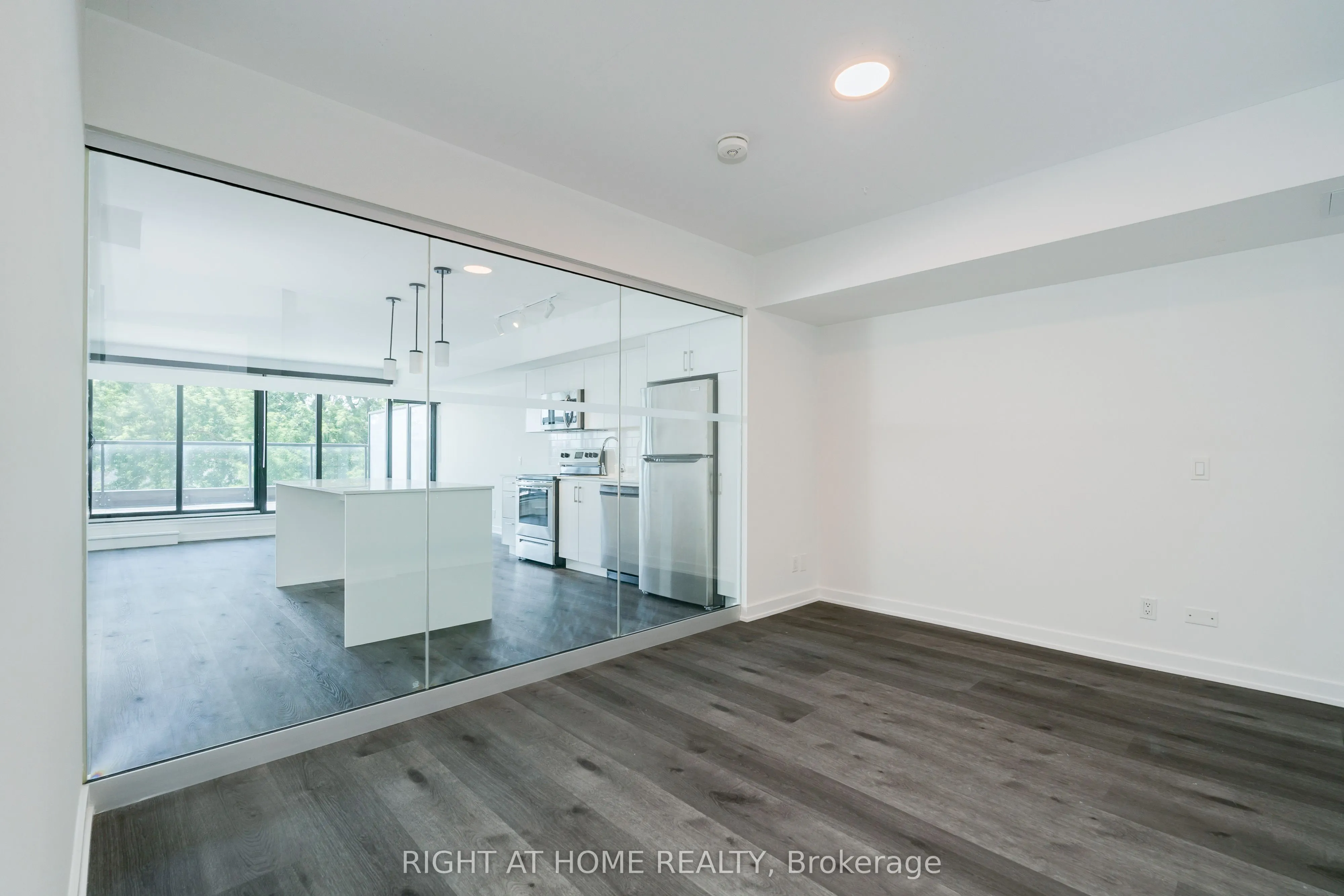 897 College Street W, #317