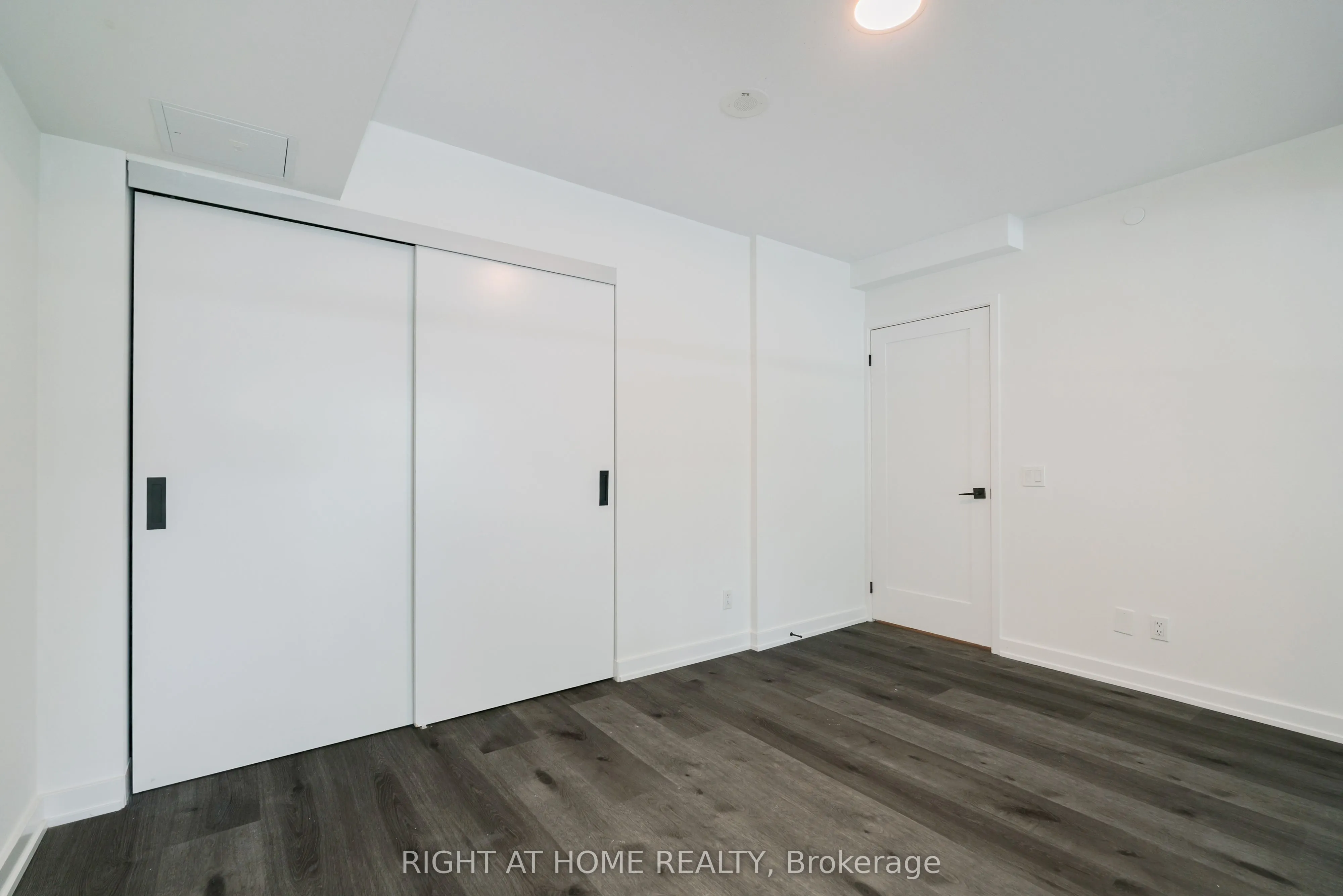 897 College Street W, #317