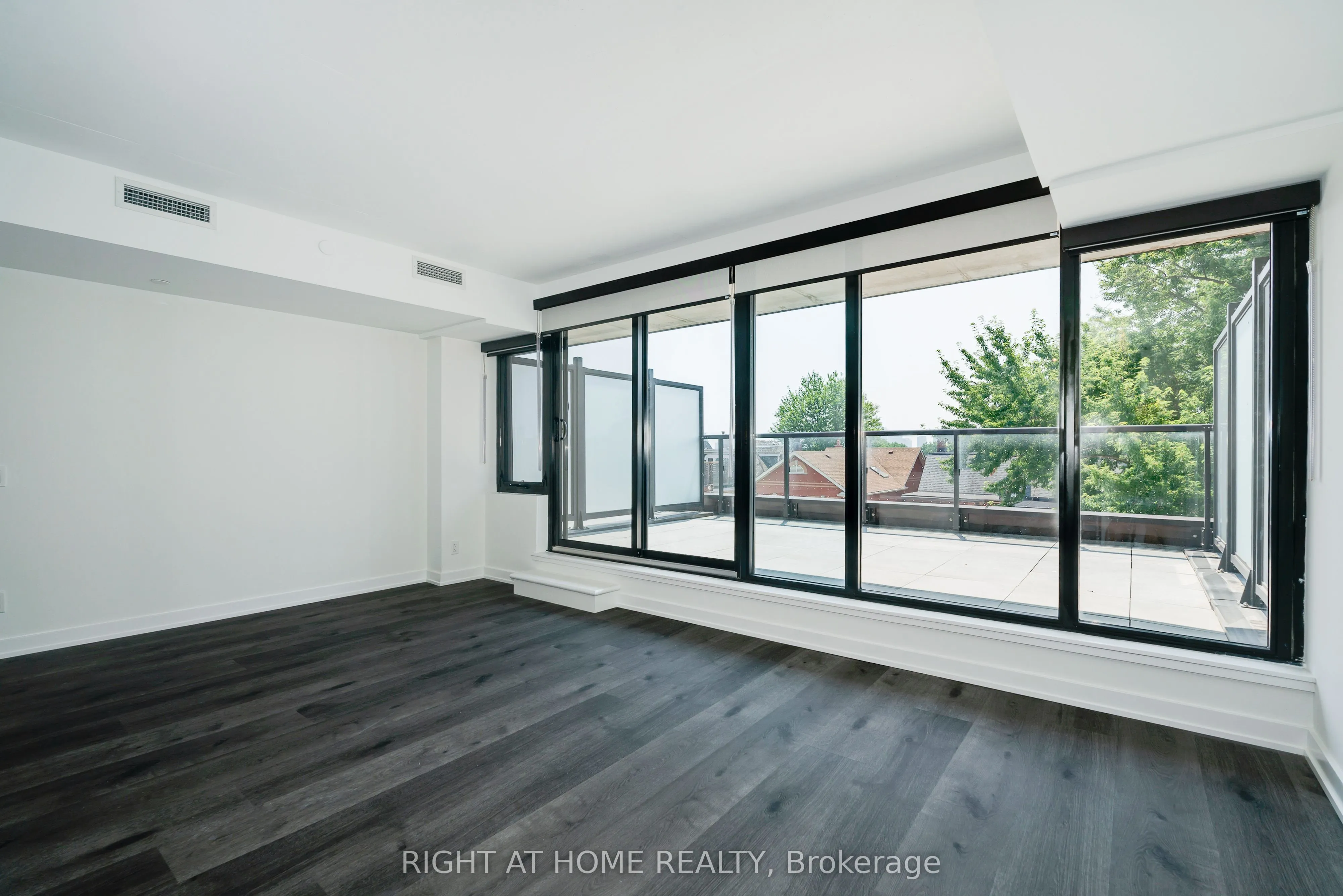 897 College Street W, #317