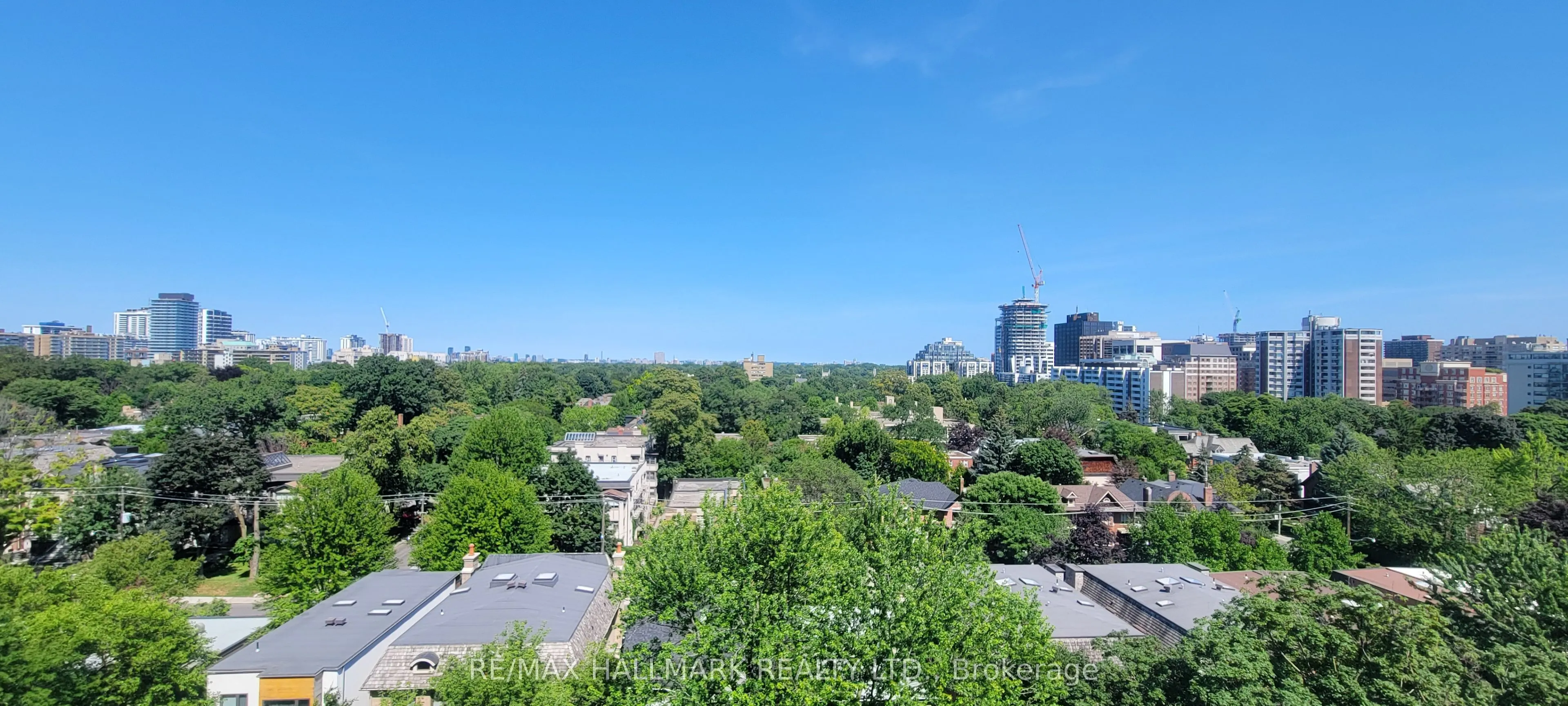 609 Avenue Road, #904