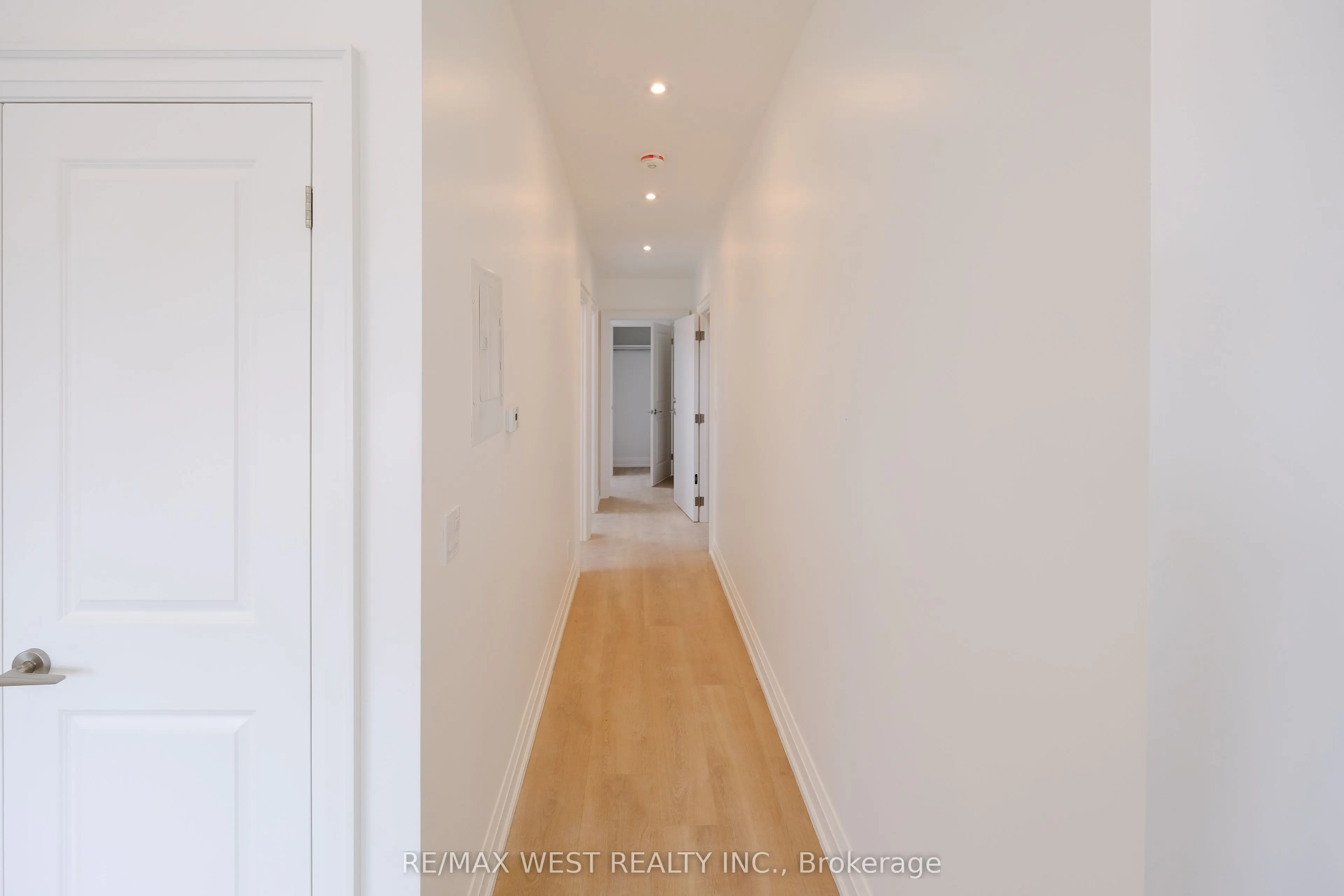 325 Oakwood Avenue, #2nd Floor